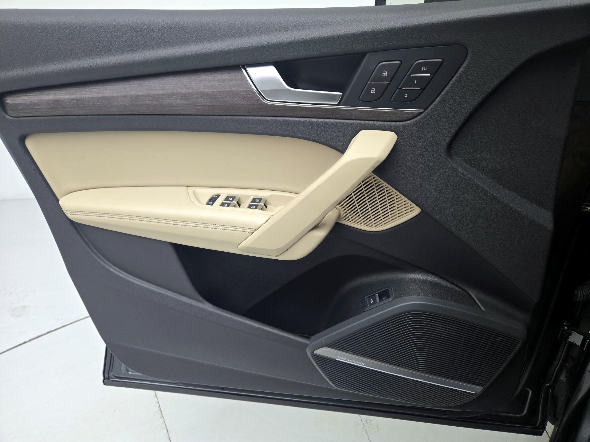 Thumbnail: 2022 Audi Q5 - 12