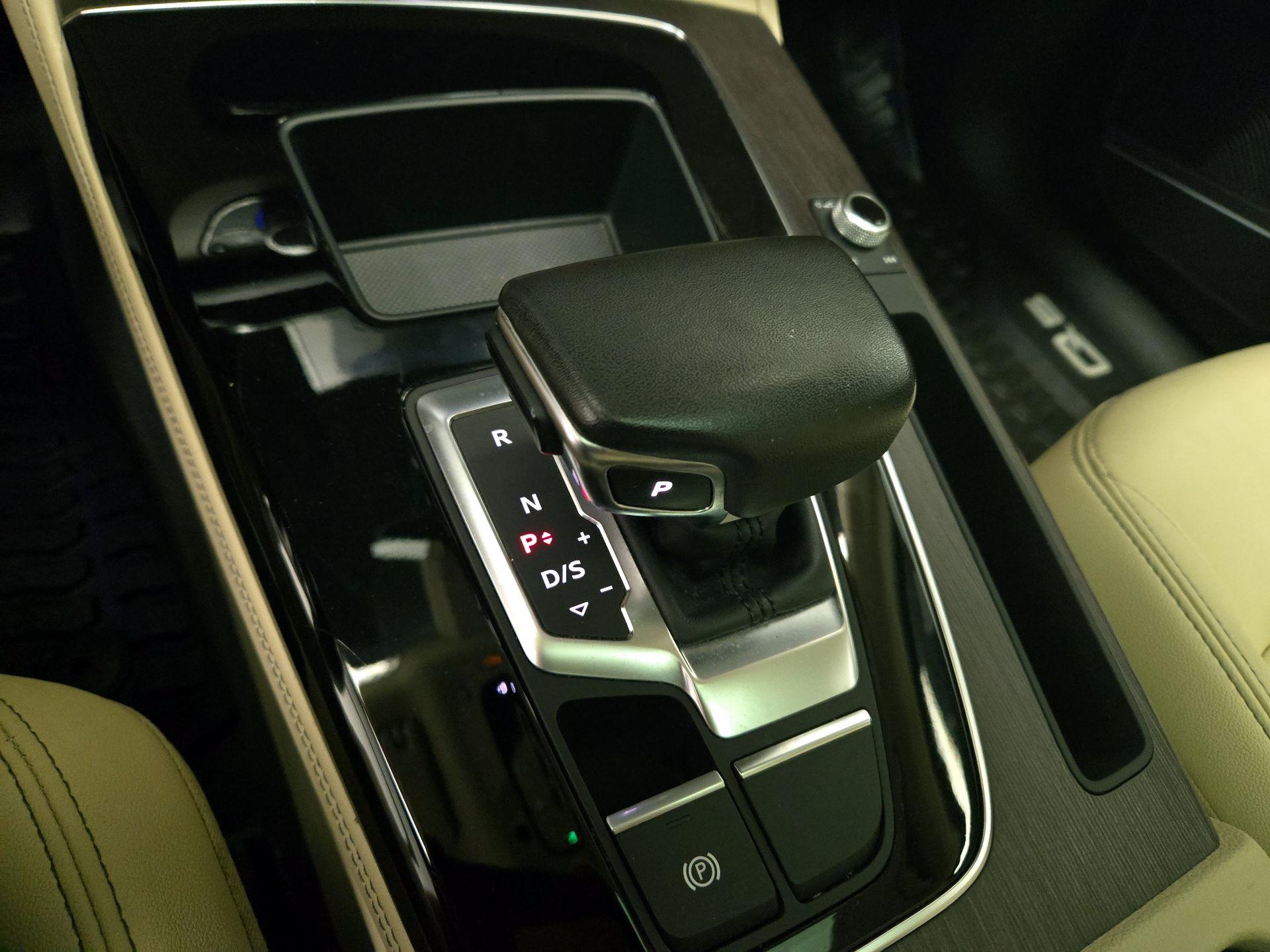 Thumbnail: 2022 Audi Q5 - 18