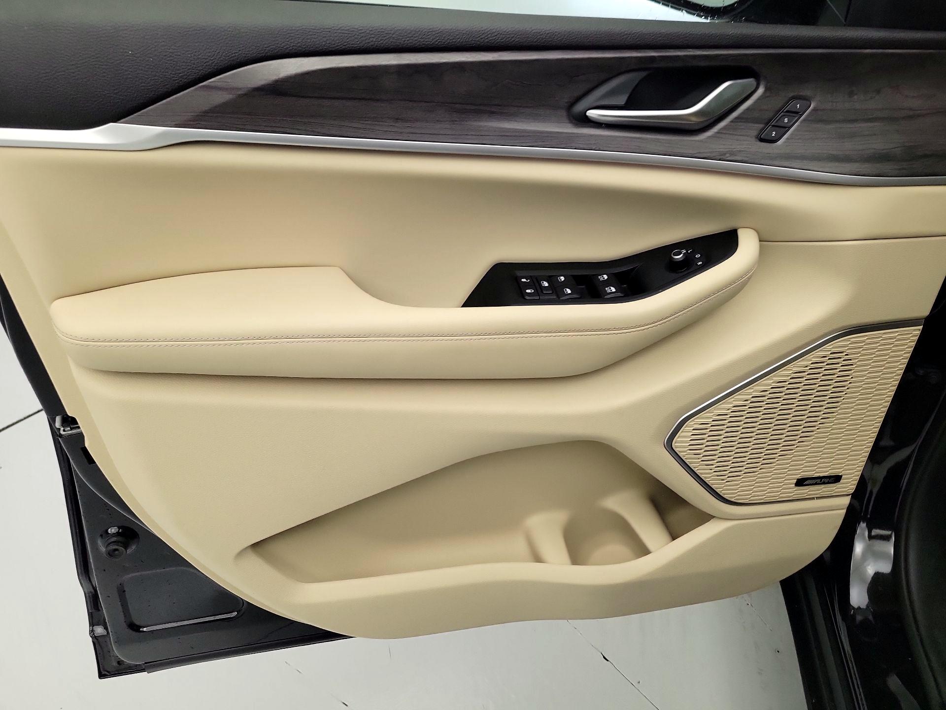 Thumbnail: 2022 Jeep Grand Cherokee - 12
