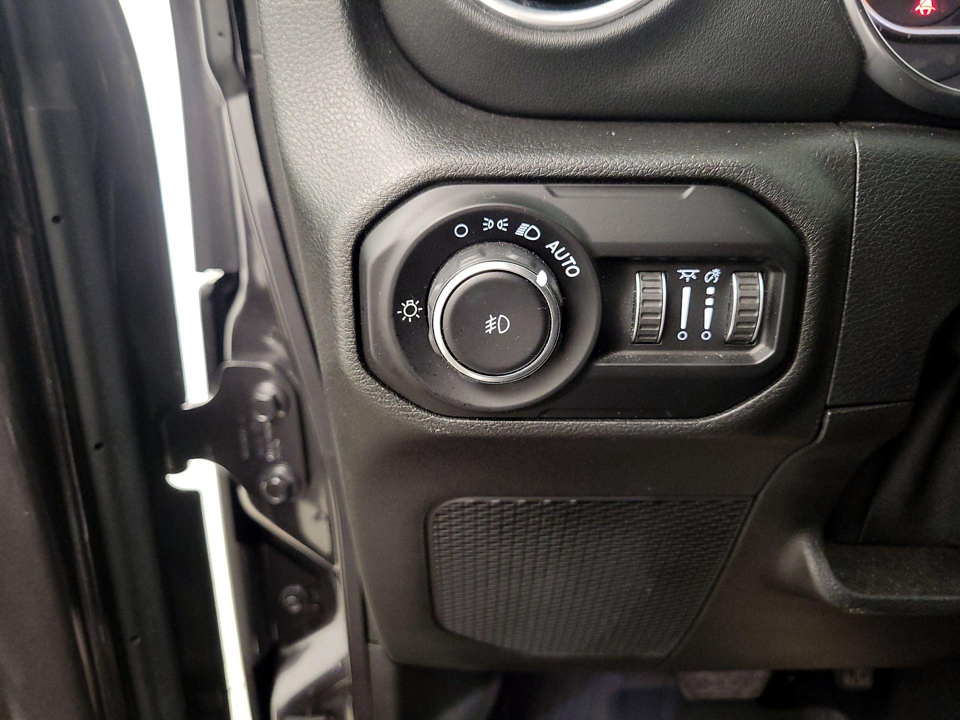 Thumbnail: 2021 Jeep Wrangler - 13