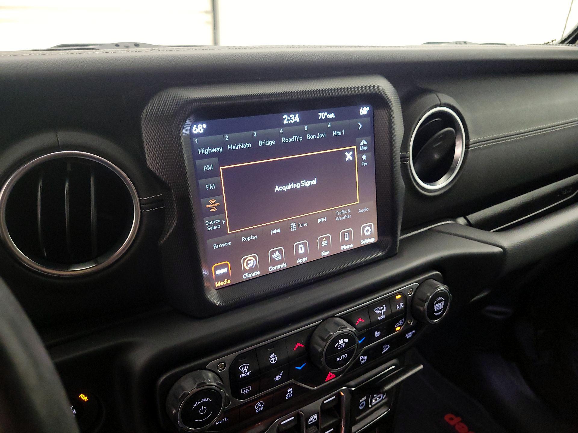 Thumbnail: 2021 Jeep Wrangler - 15