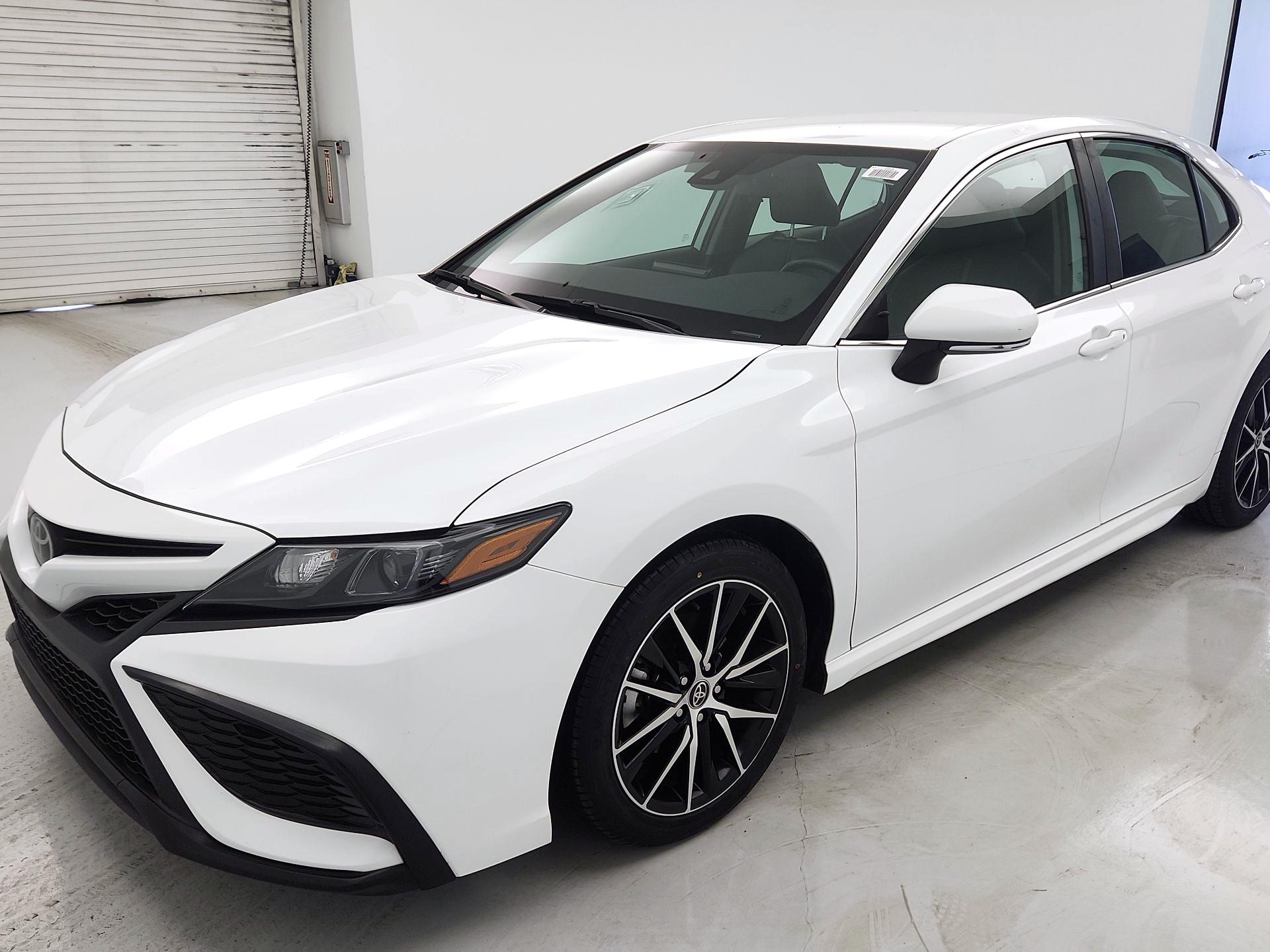 Thumbnail: 2023 Toyota Camry - 3
