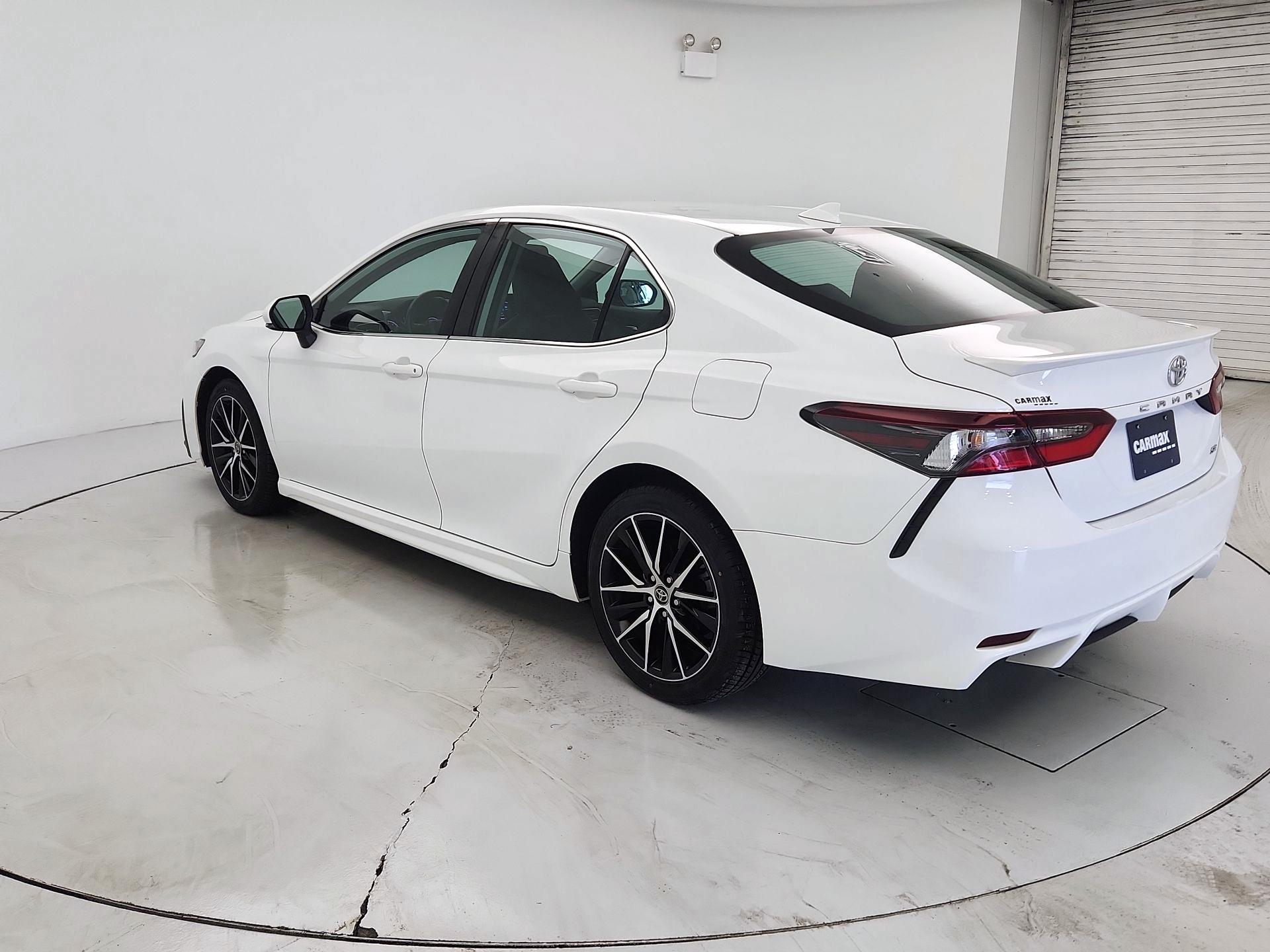 Thumbnail: 2023 Toyota Camry - 7