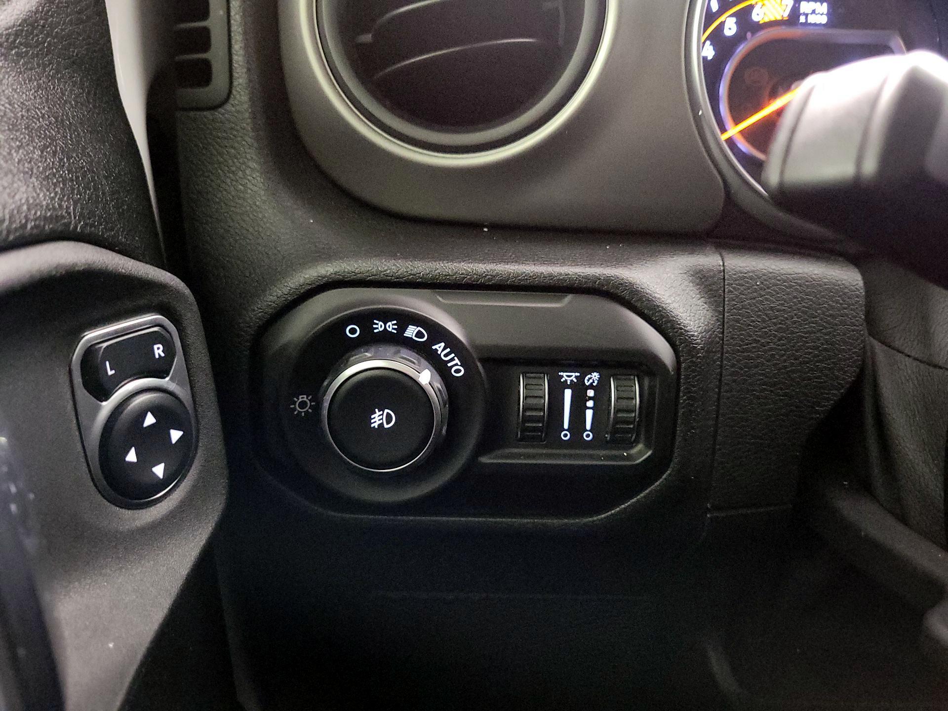 Thumbnail: 2021 Jeep Wrangler - 13