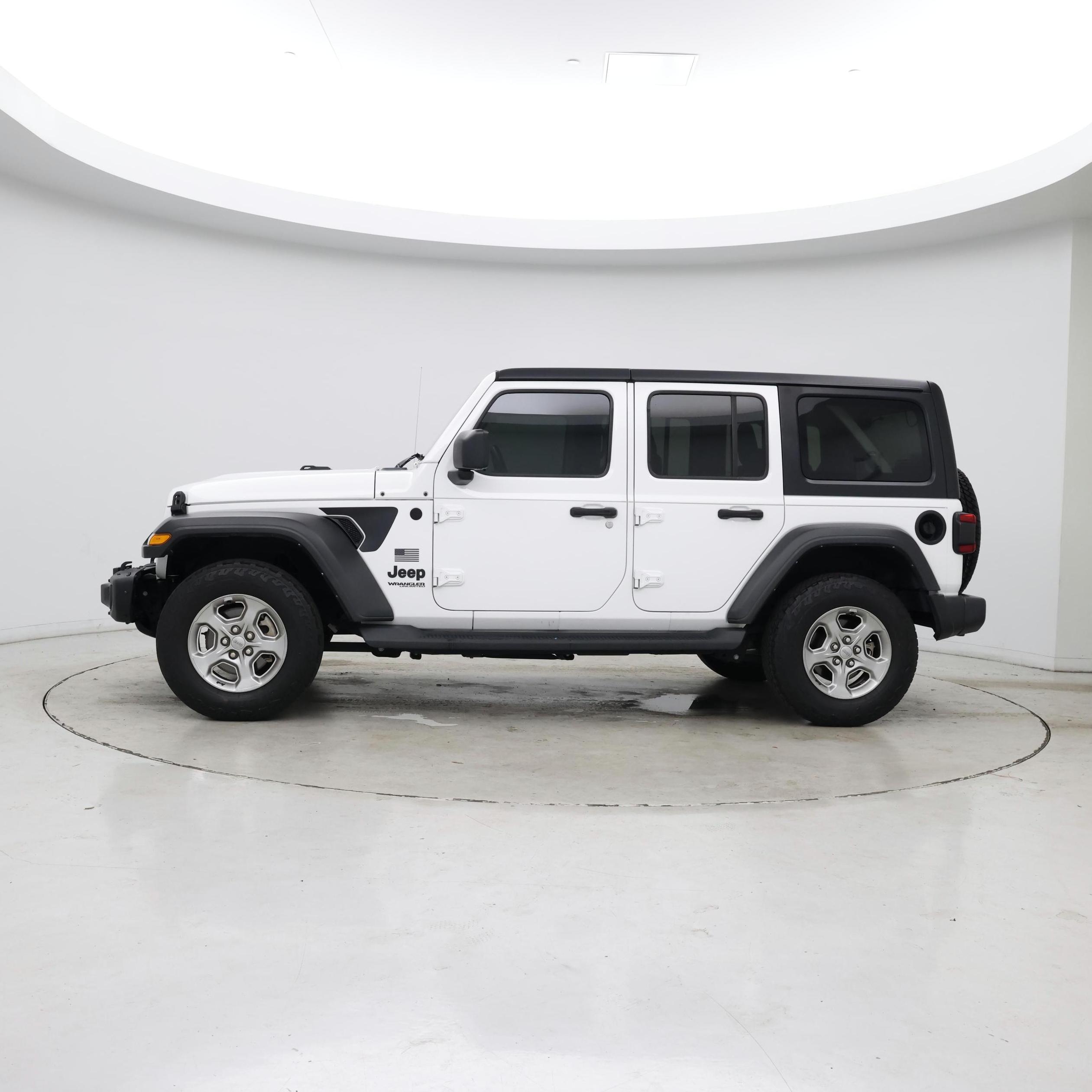 Thumbnail: 2021 Jeep Wrangler - 3