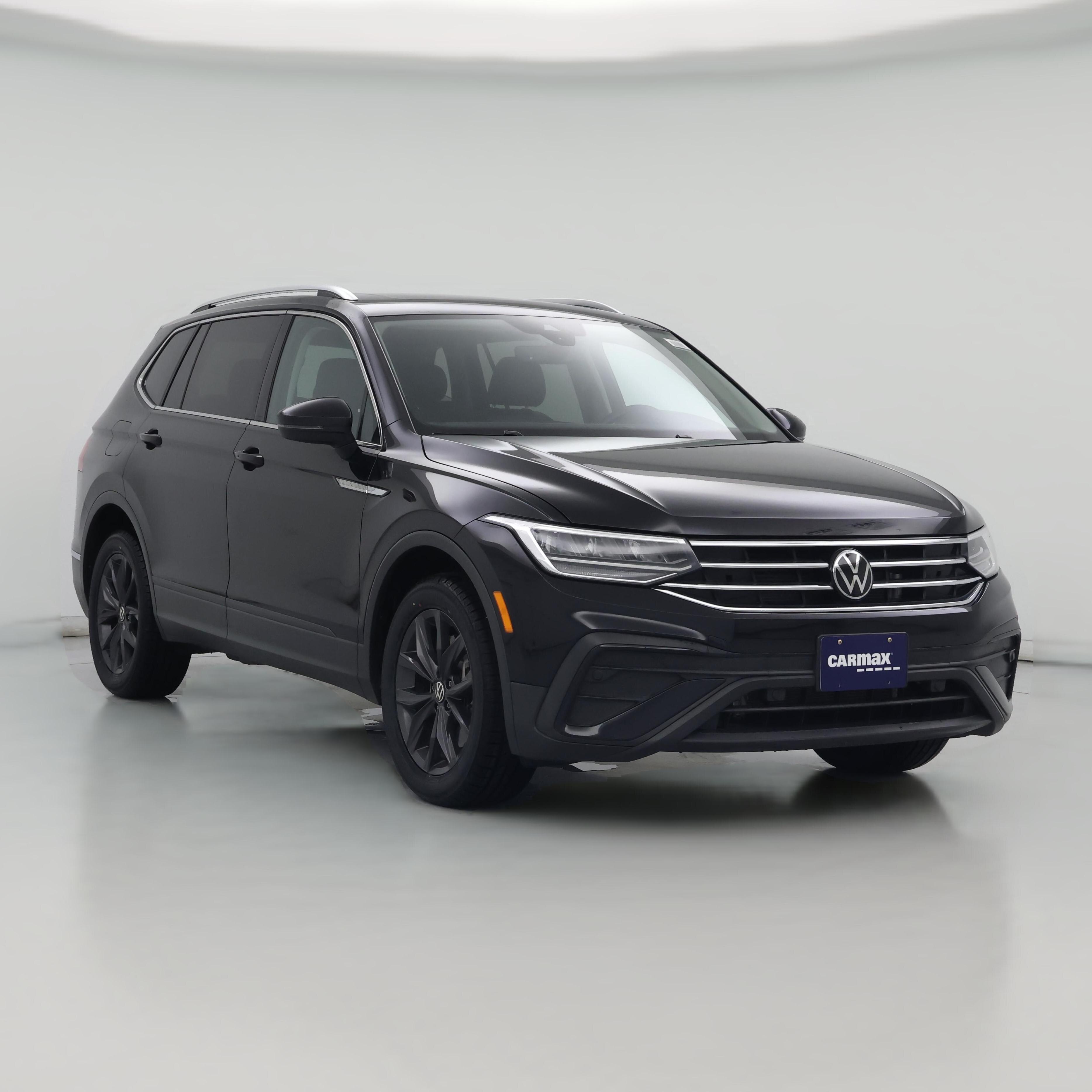 Thumbnail: 2022 Volkswagen Tiguan - 1