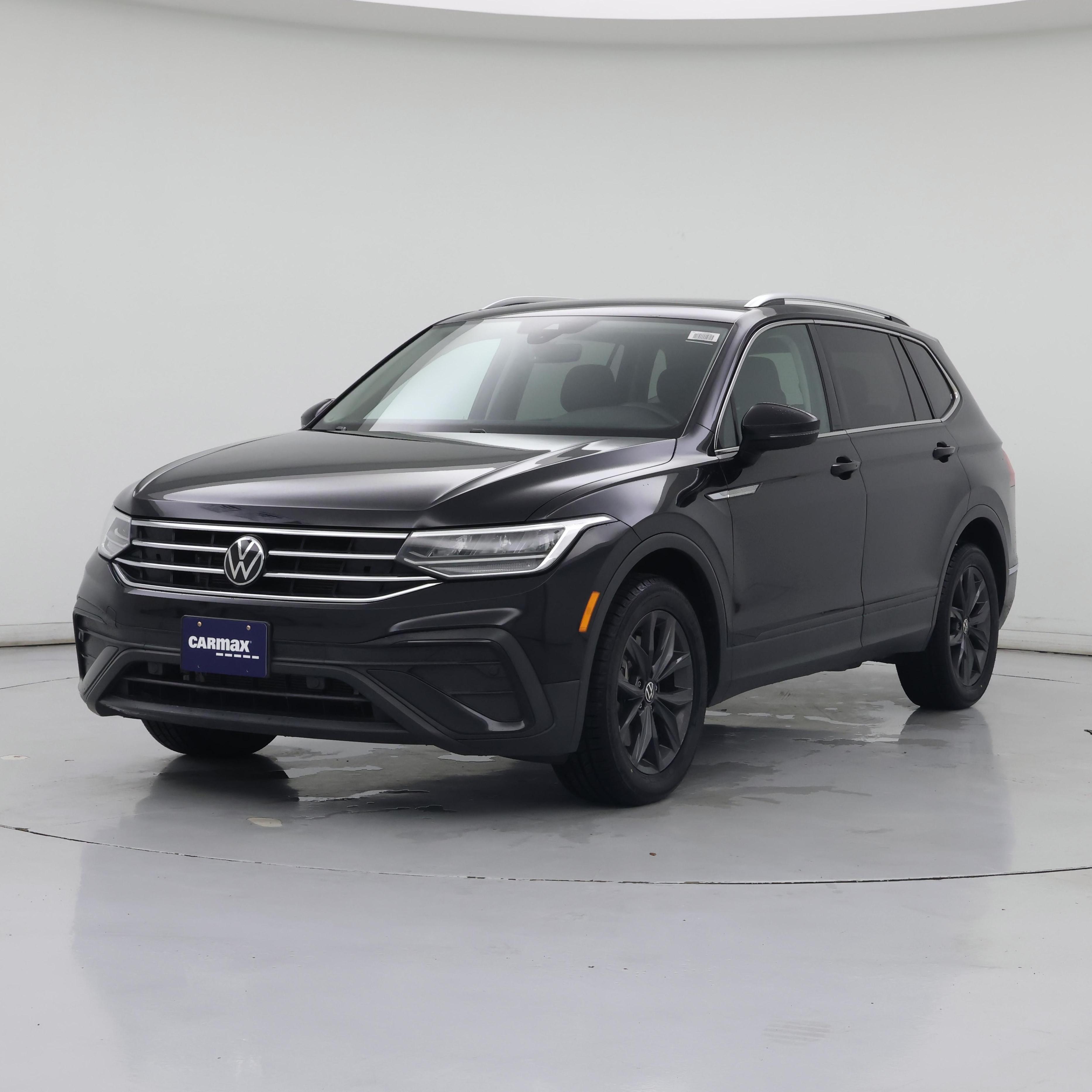 Thumbnail: 2022 Volkswagen Tiguan - 4