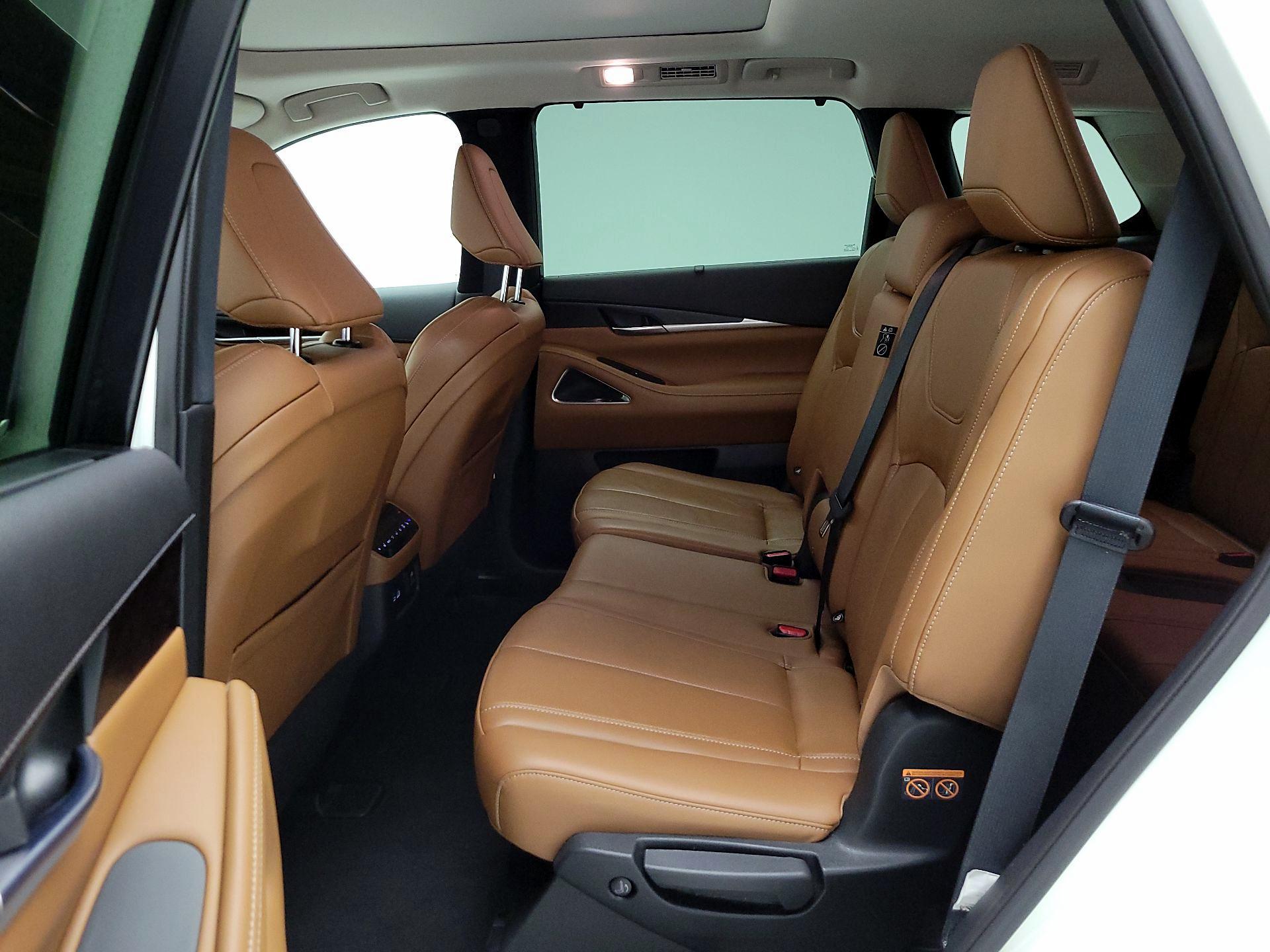 Thumbnail: 2023 INFINITI QX60 - 19