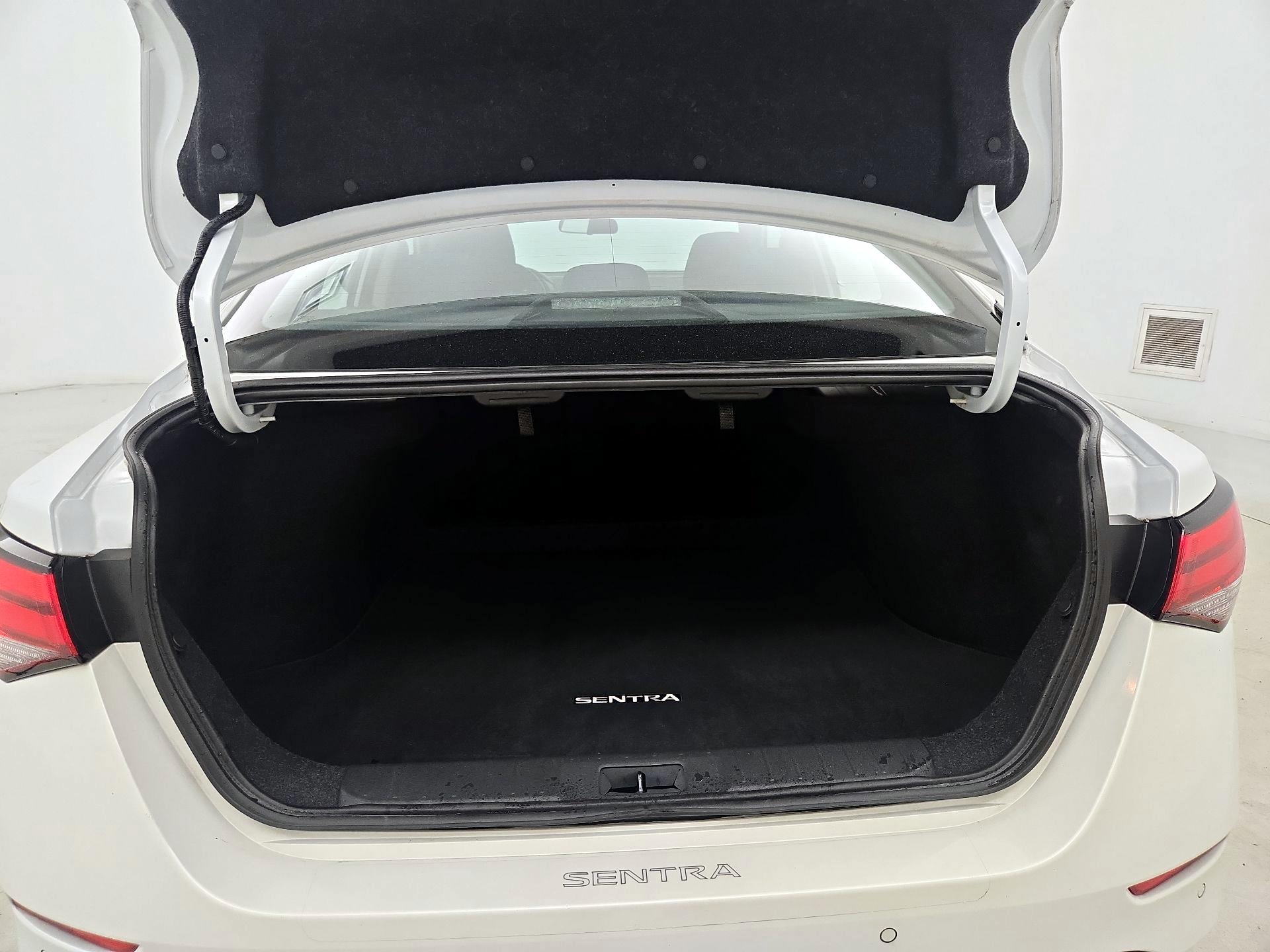 Thumbnail: 2022 Nissan Sentra - 20