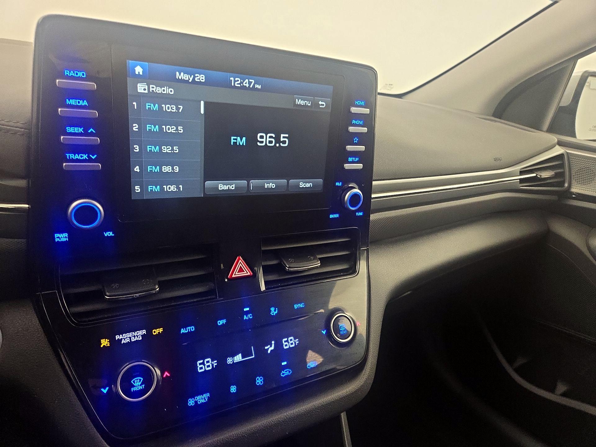 Thumbnail: 2020 Hyundai Ioniq - 15