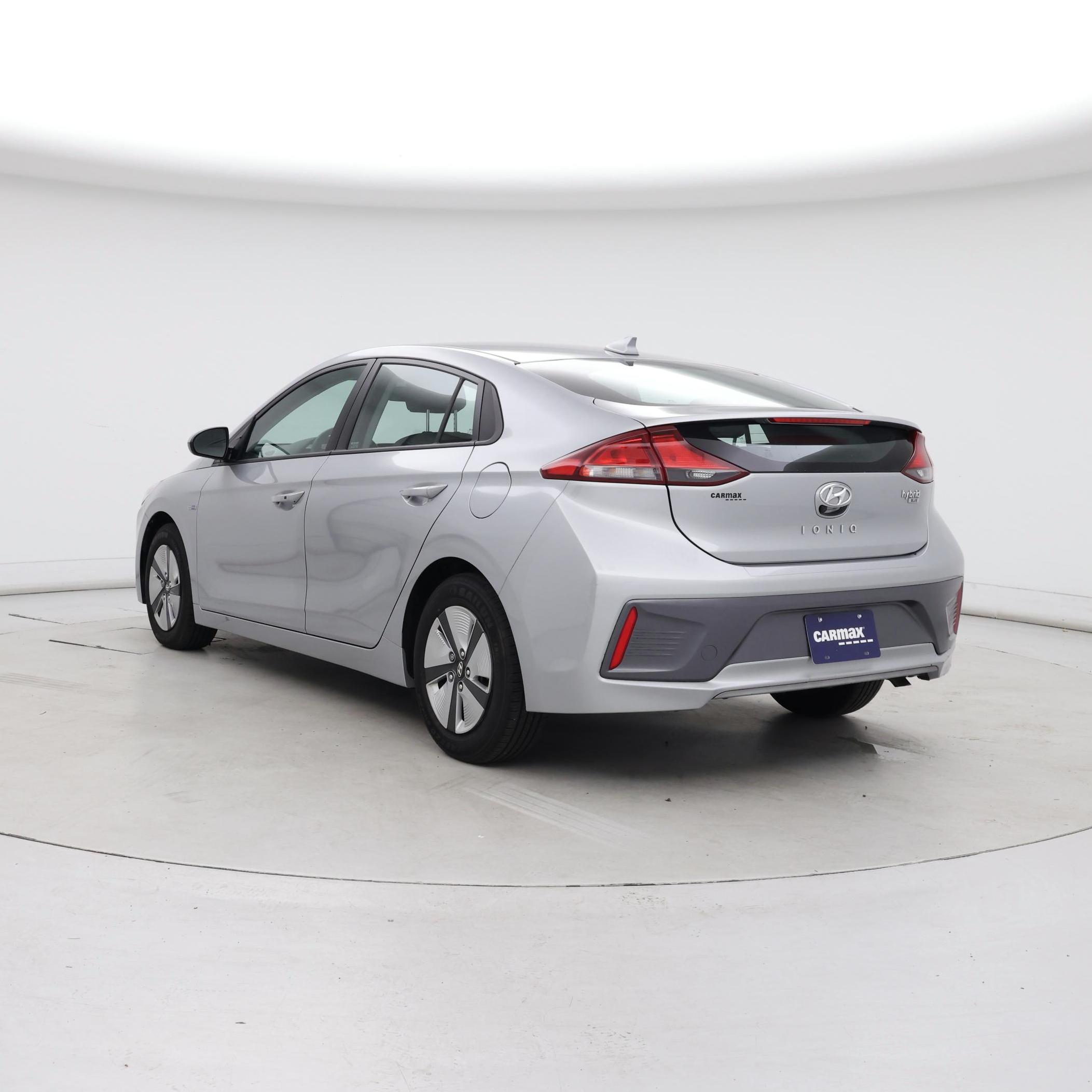 Thumbnail: 2020 Hyundai Ioniq - 2