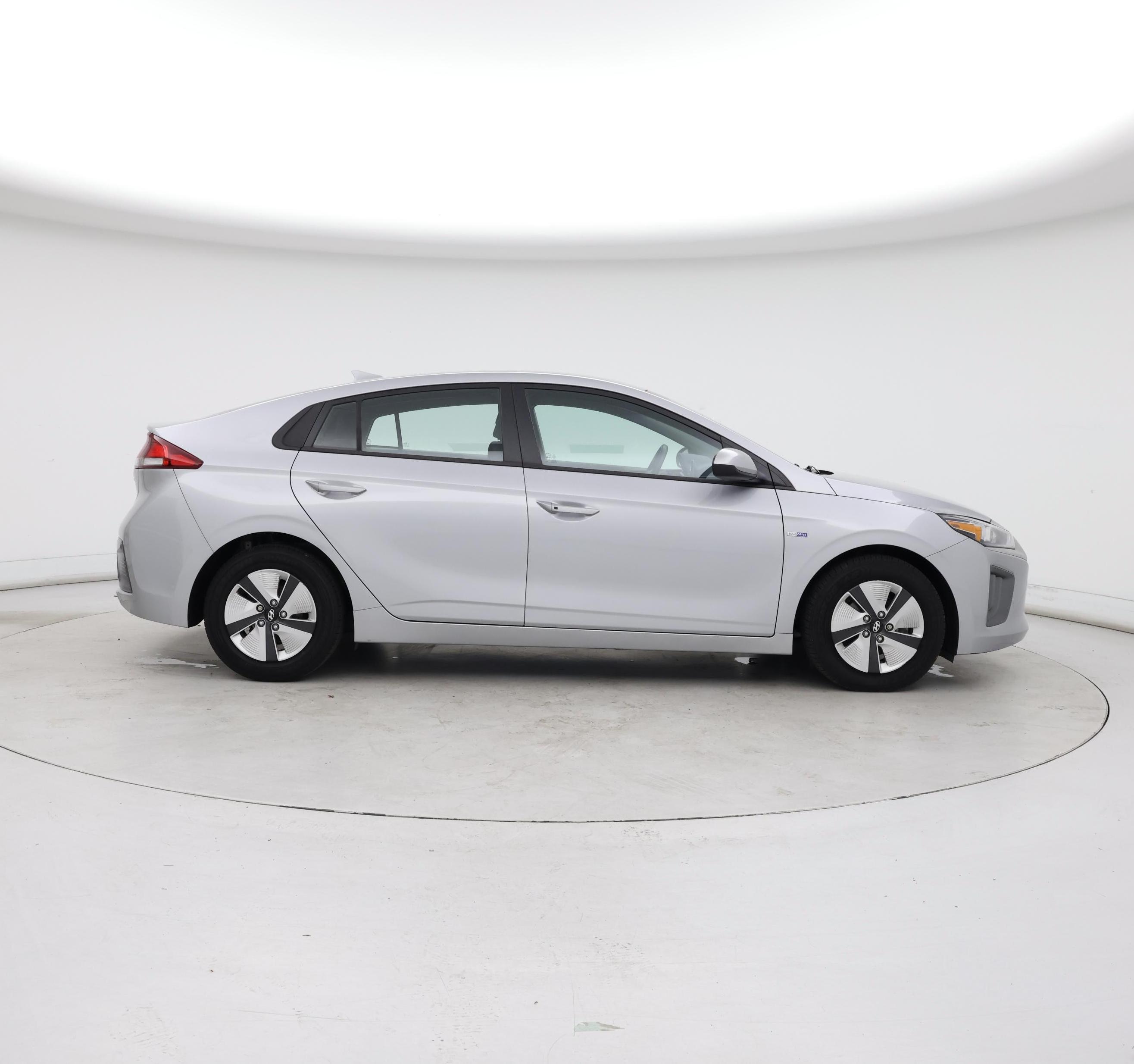 Thumbnail: 2020 Hyundai Ioniq - 7