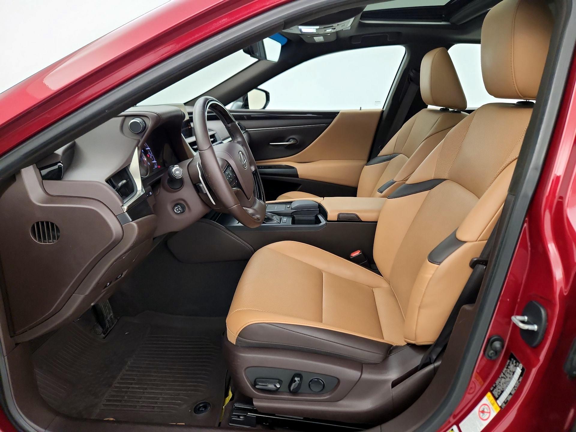Thumbnail: 2019 Lexus ES - 11