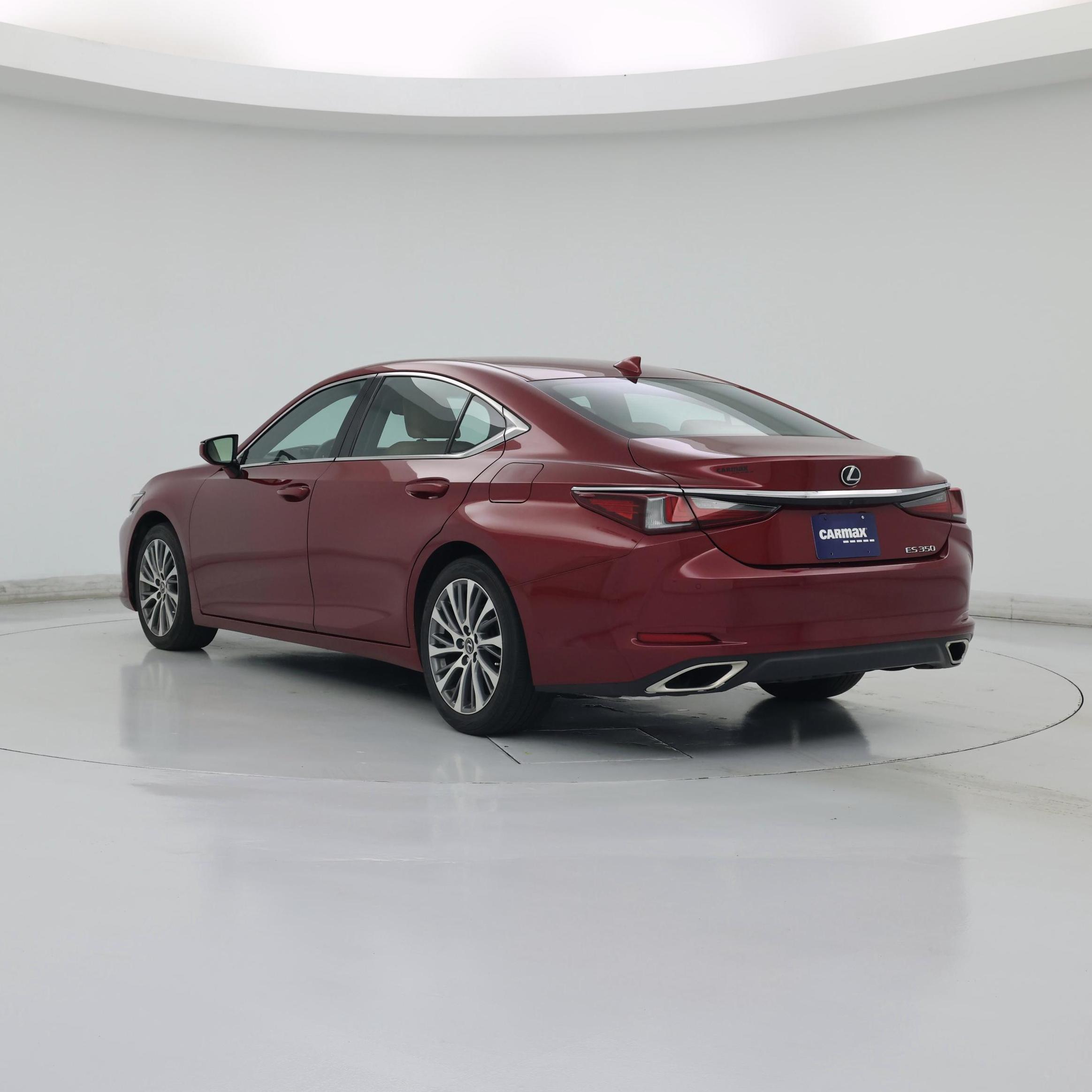 Thumbnail: 2019 Lexus ES - 2