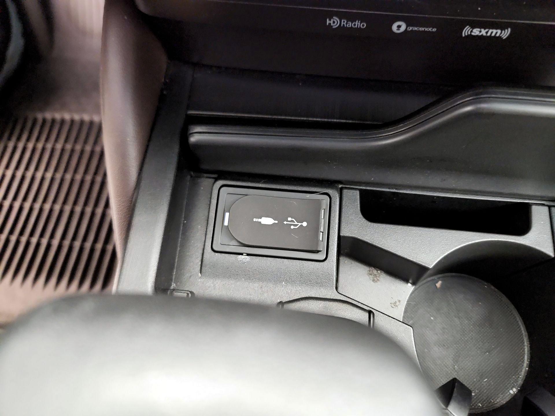 Thumbnail: 2019 Lexus ES - 19