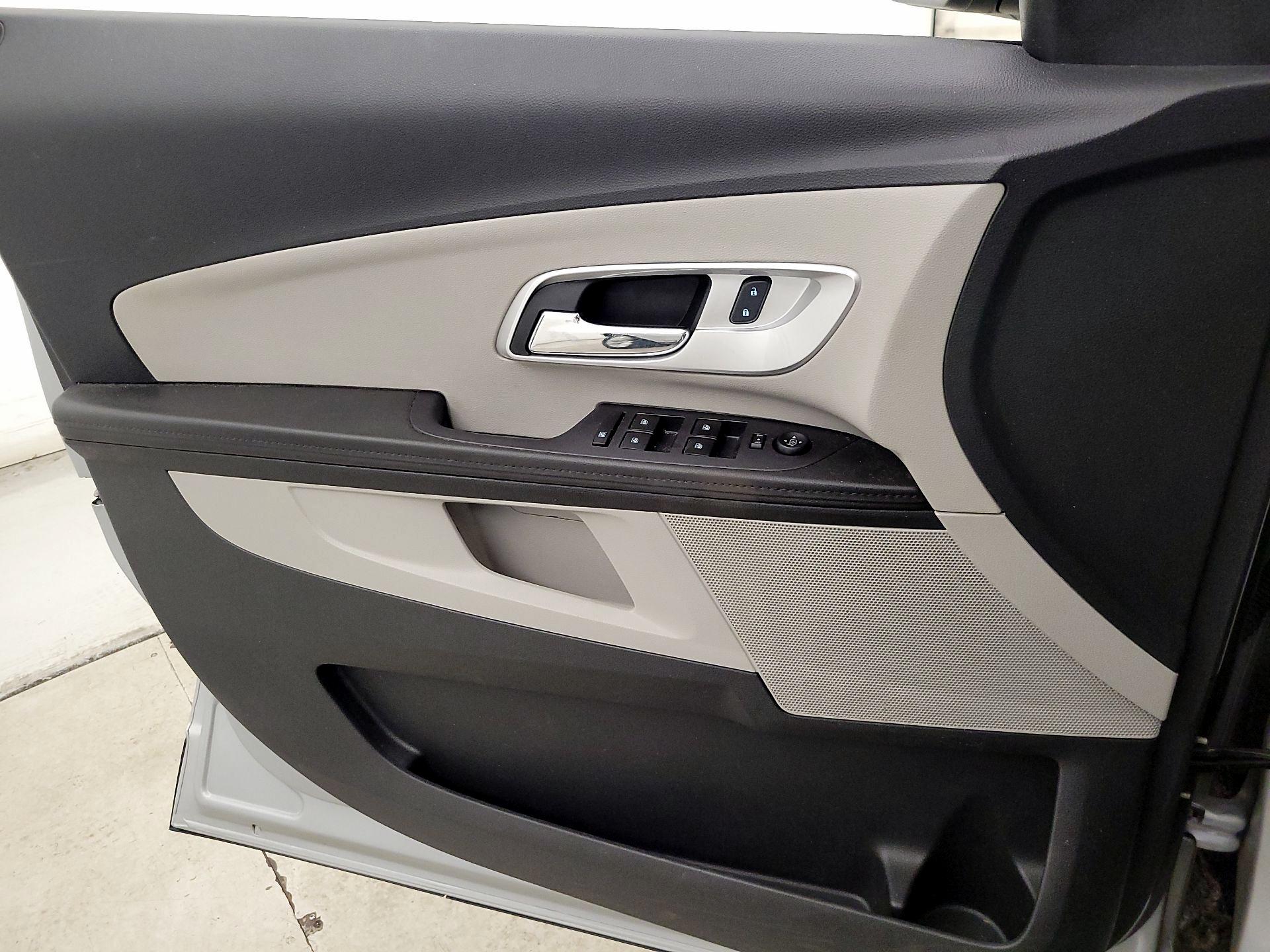 Thumbnail: 2016 Chevrolet Equinox - 12