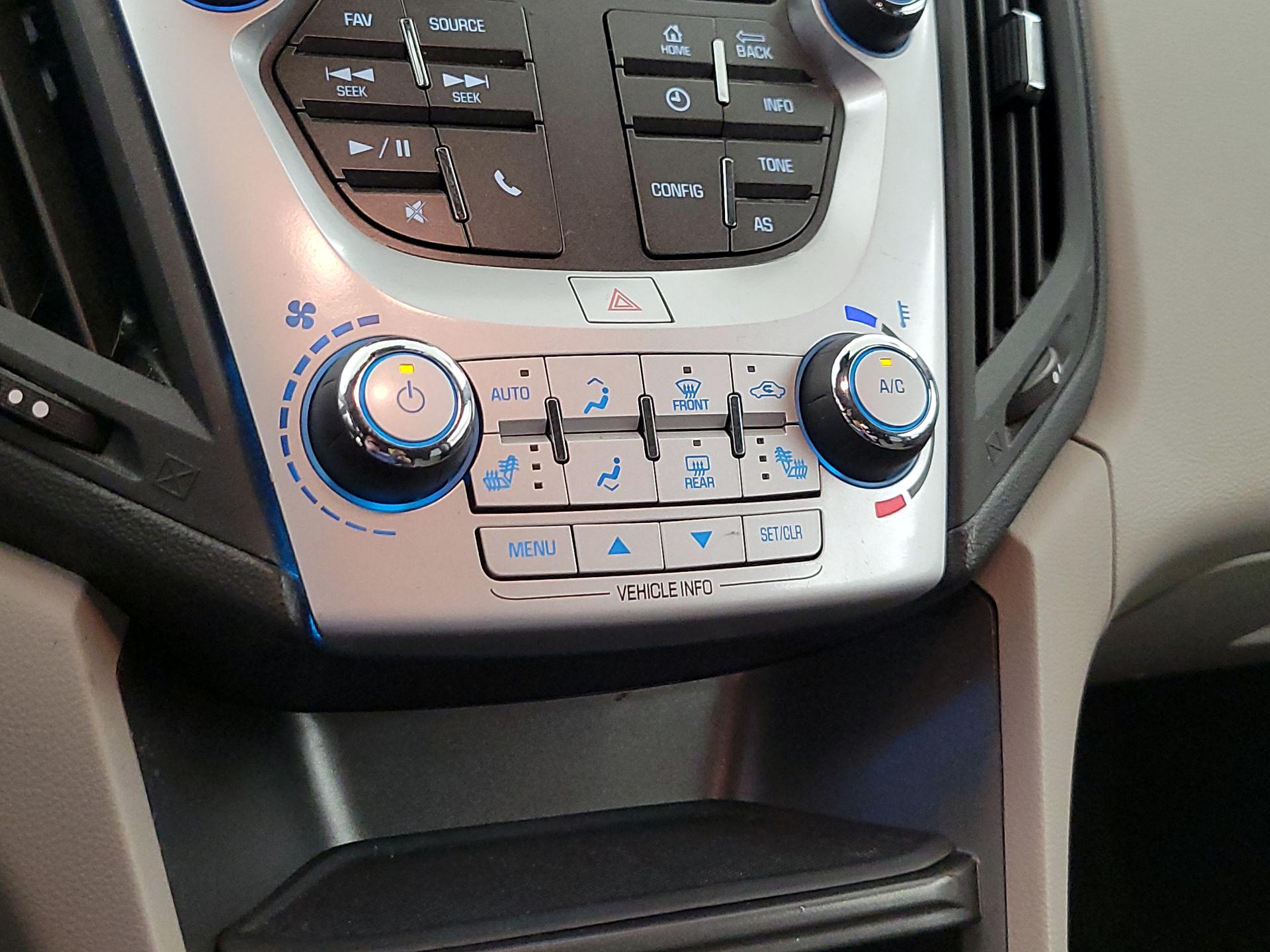 Thumbnail: 2016 Chevrolet Equinox - 15