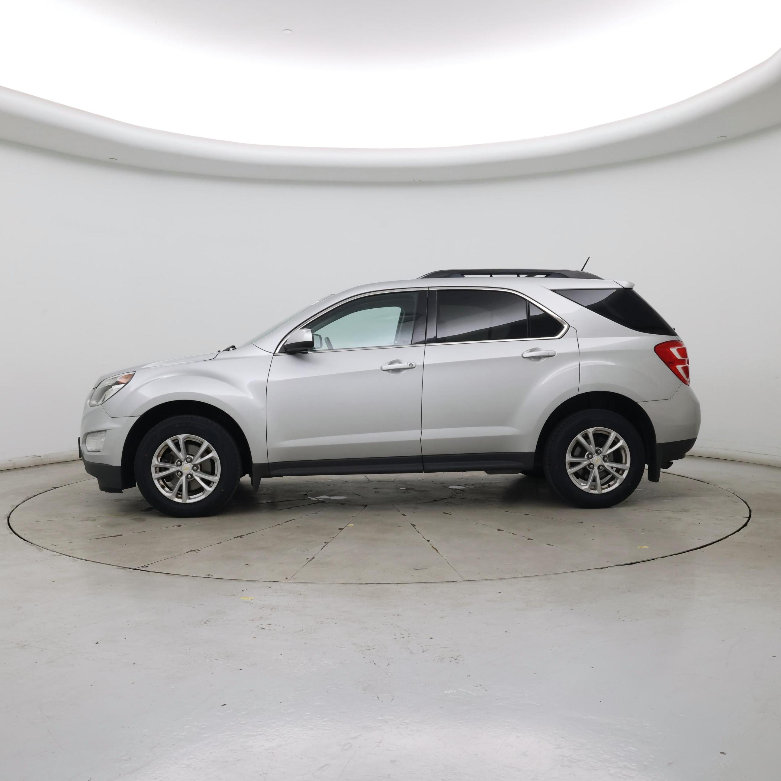 Thumbnail: 2016 Chevrolet Equinox - 3
