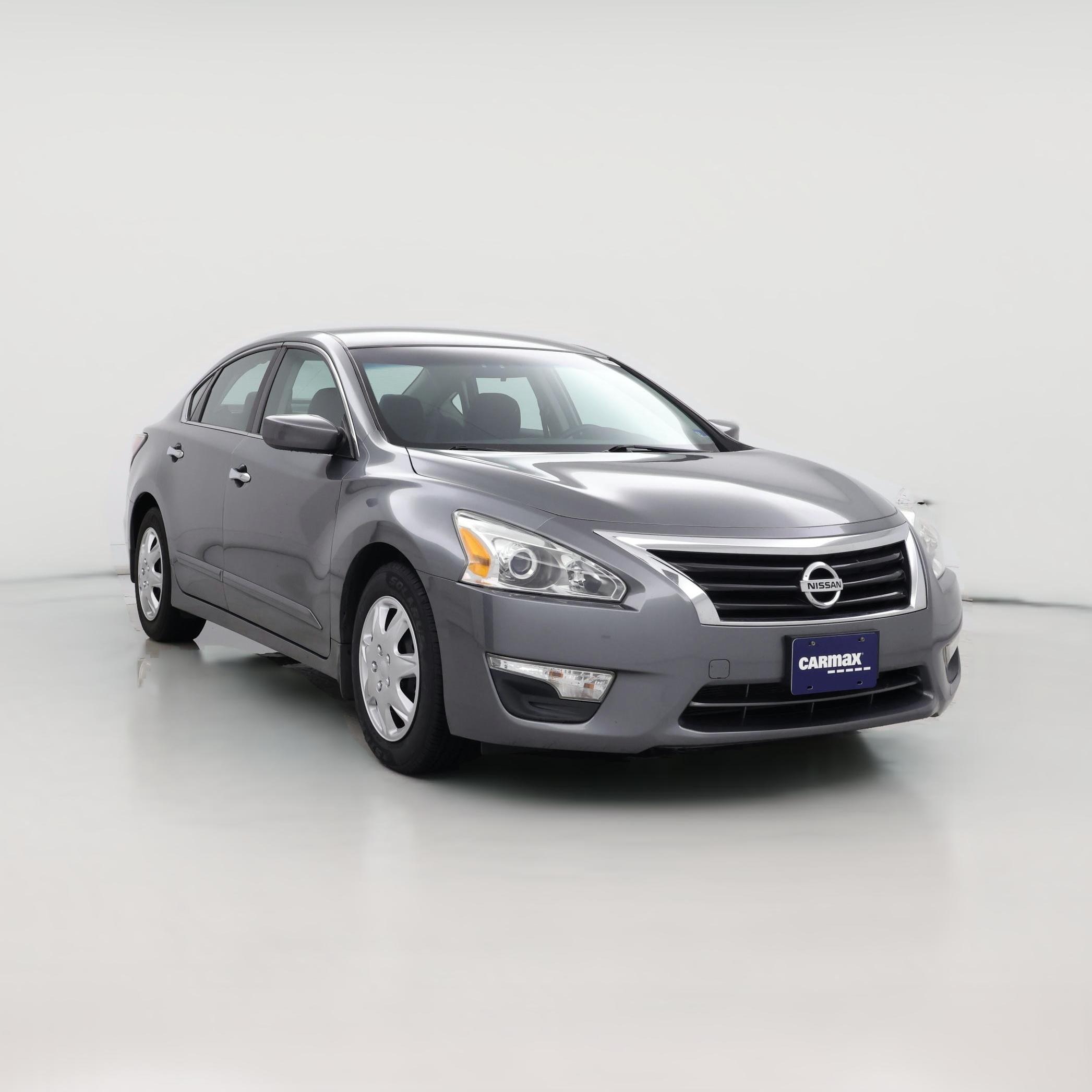 Thumbnail: 2015 Nissan Altima - 1