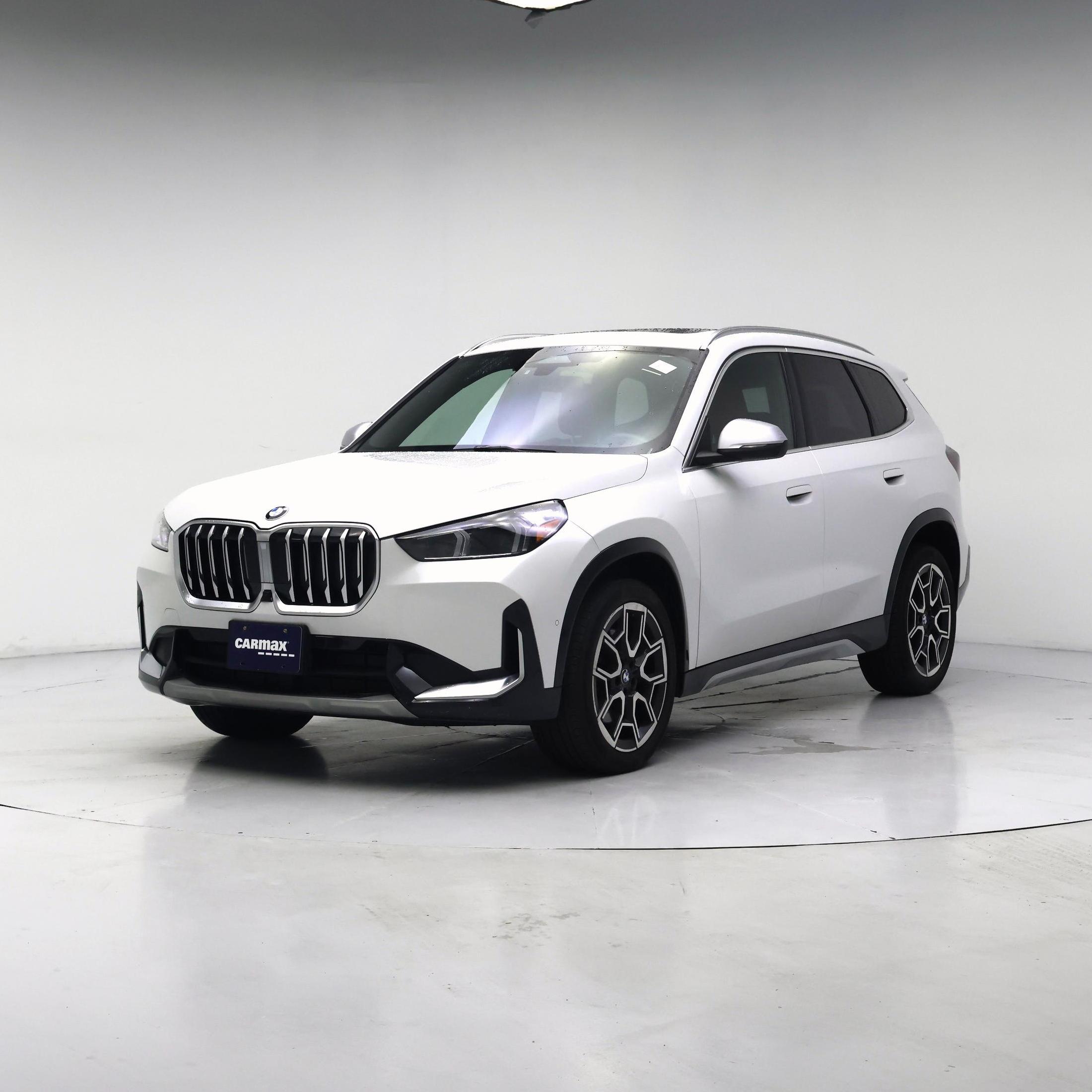 Thumbnail: 2023 BMW X1 - 4