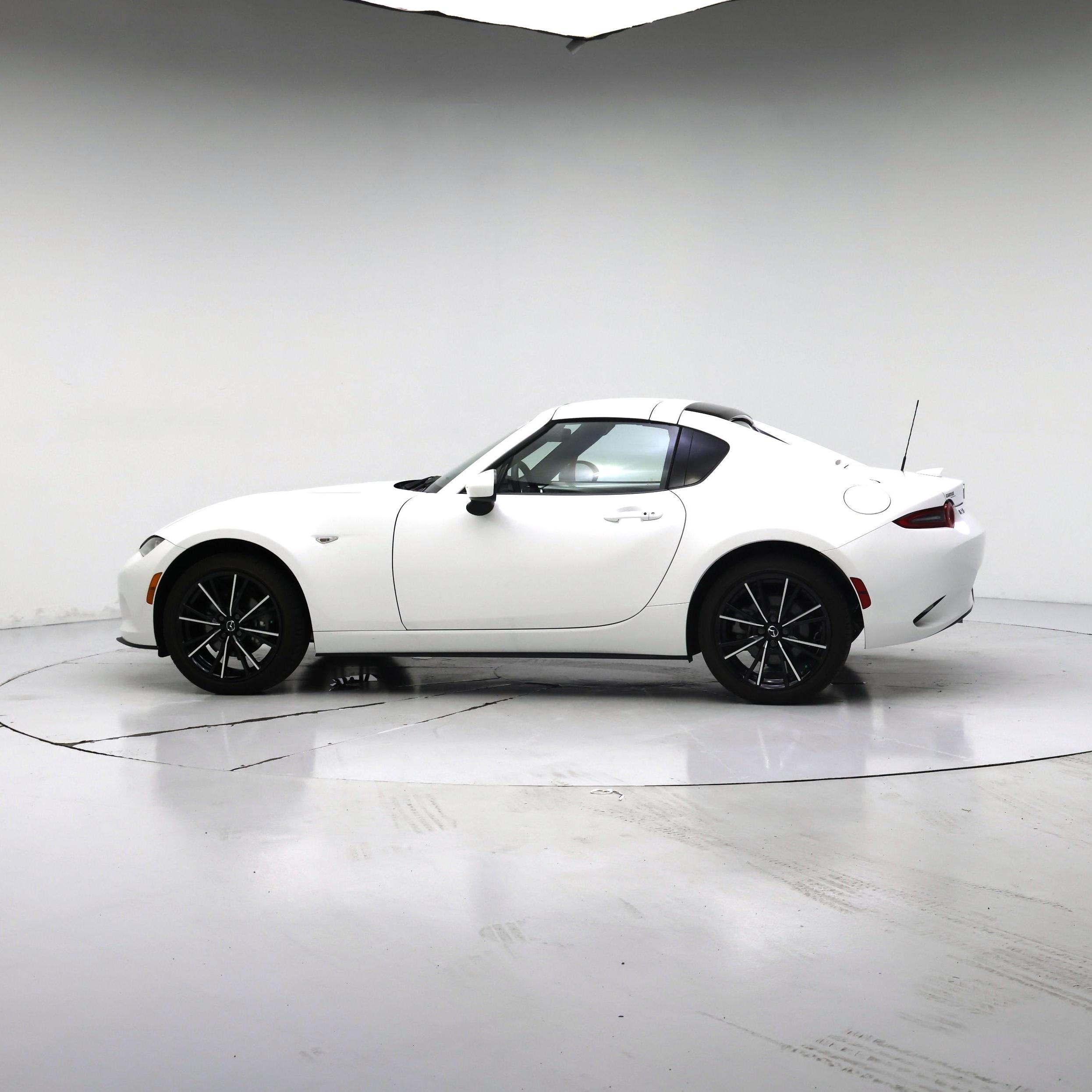 Thumbnail: 2025 Mazda MX-5 Miata - 3
