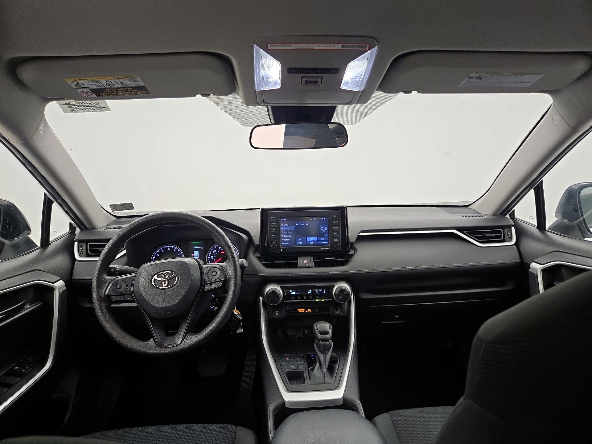 Thumbnail: 2022 Toyota RAV4 - 9