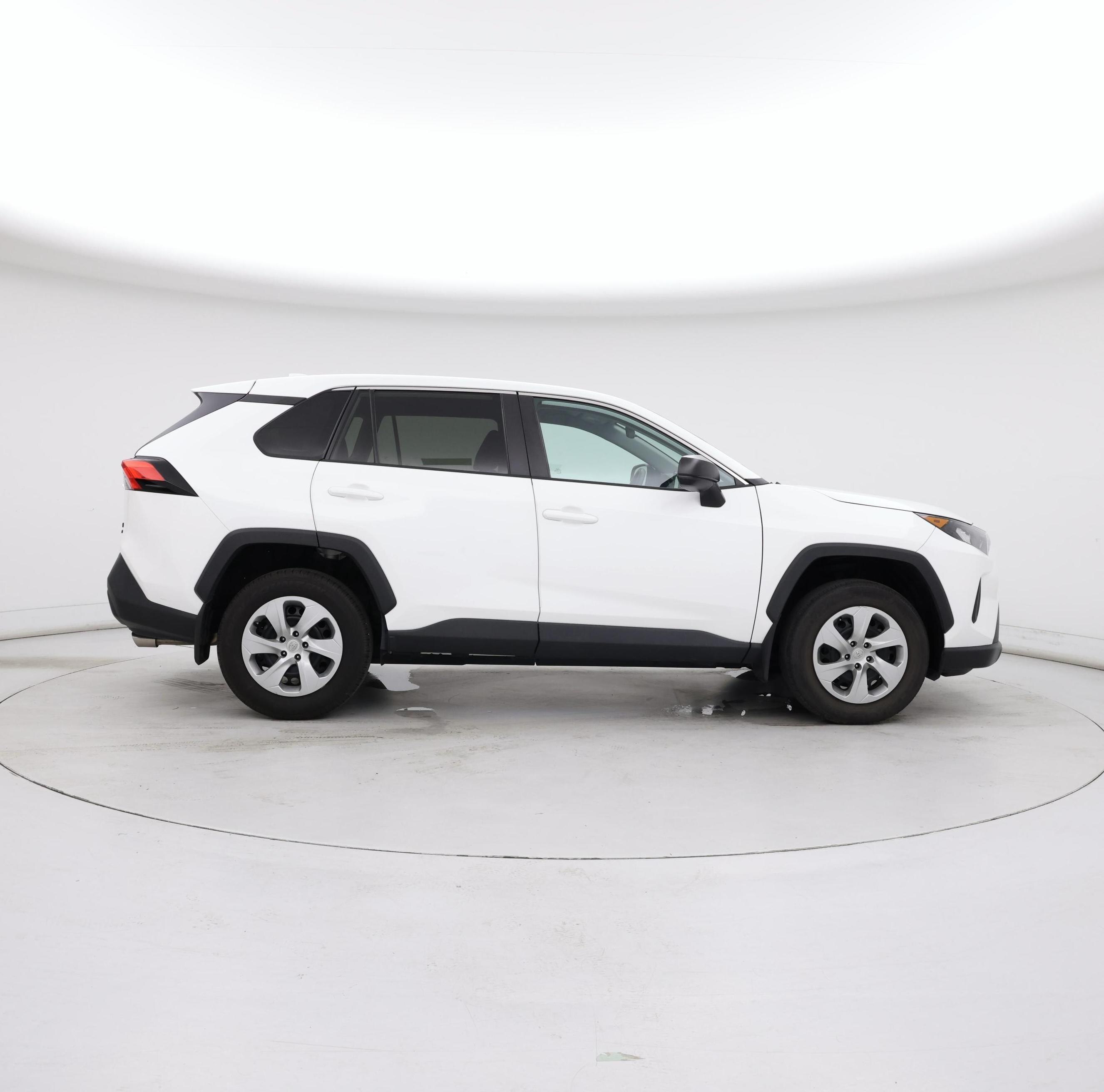 Thumbnail: 2022 Toyota RAV4 - 7