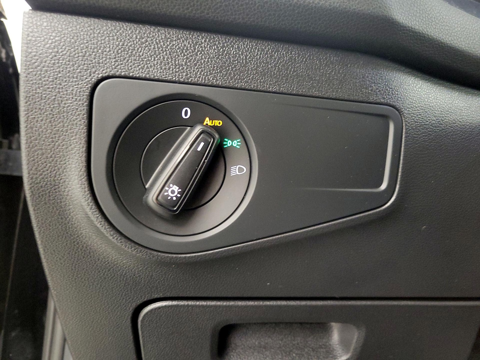 2023 Volkswagen Tiguan S - Photo 14