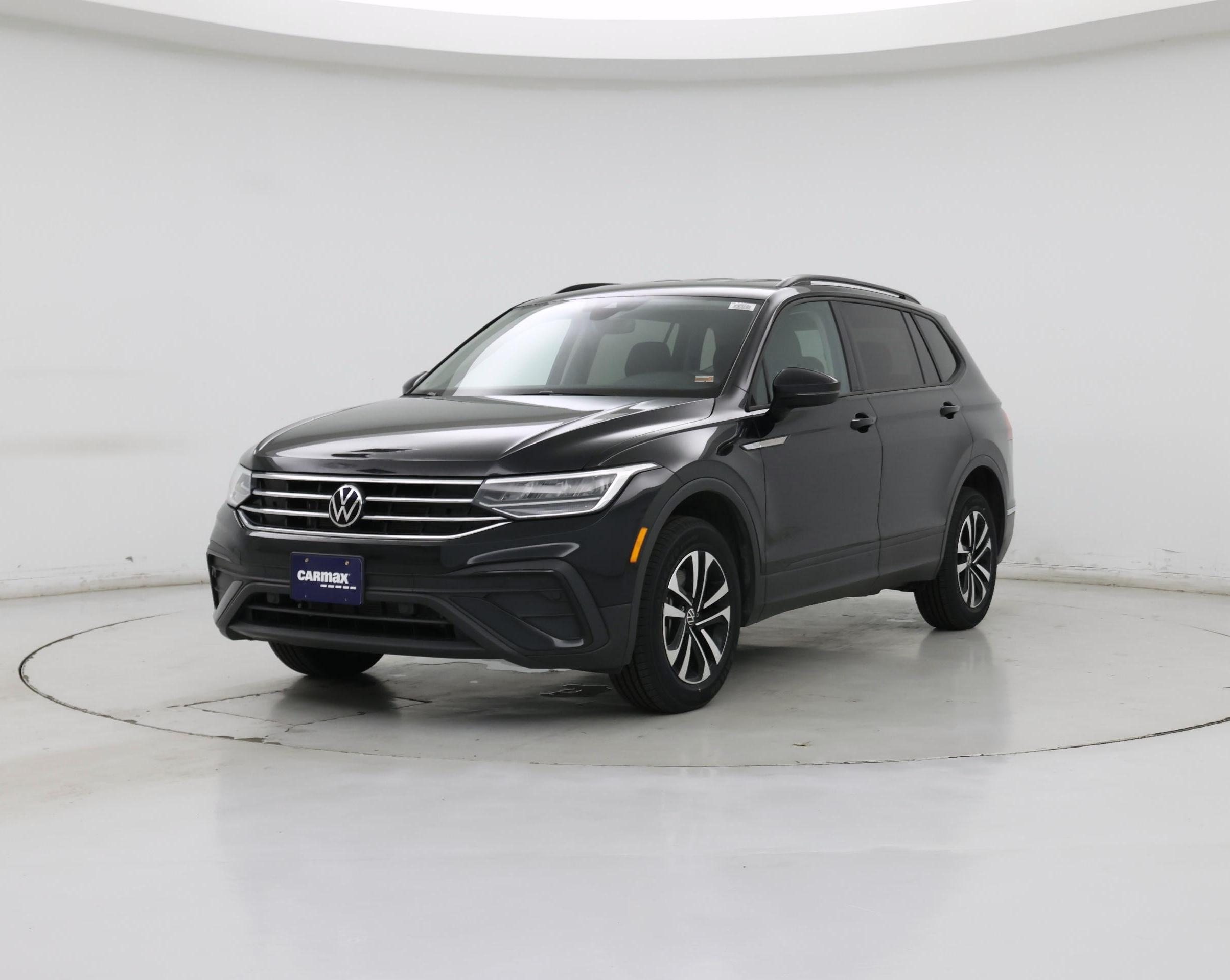 Thumbnail: 2023 Volkswagen Tiguan - 4