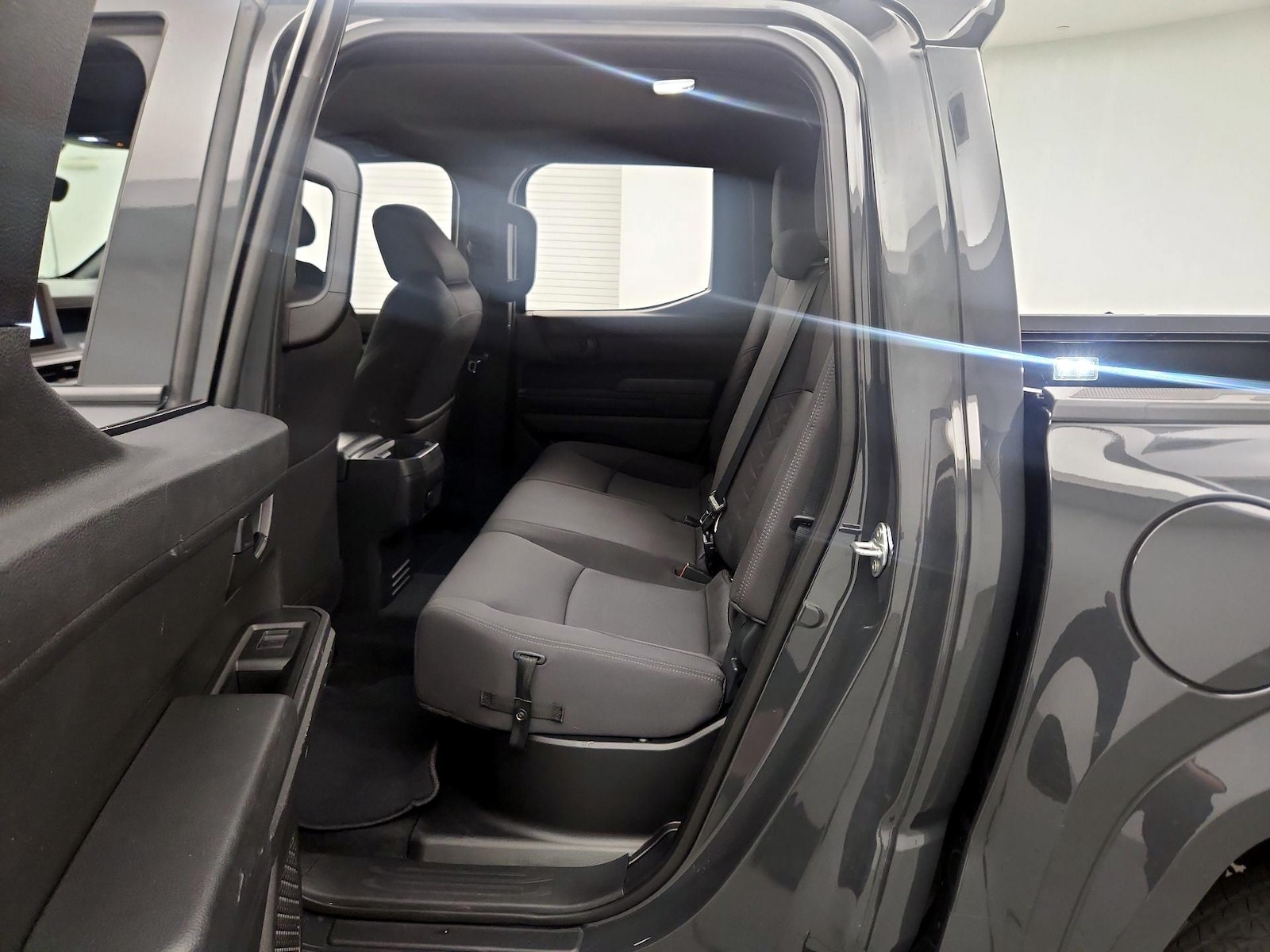 2025 Toyota Tacoma SR - Photo 18