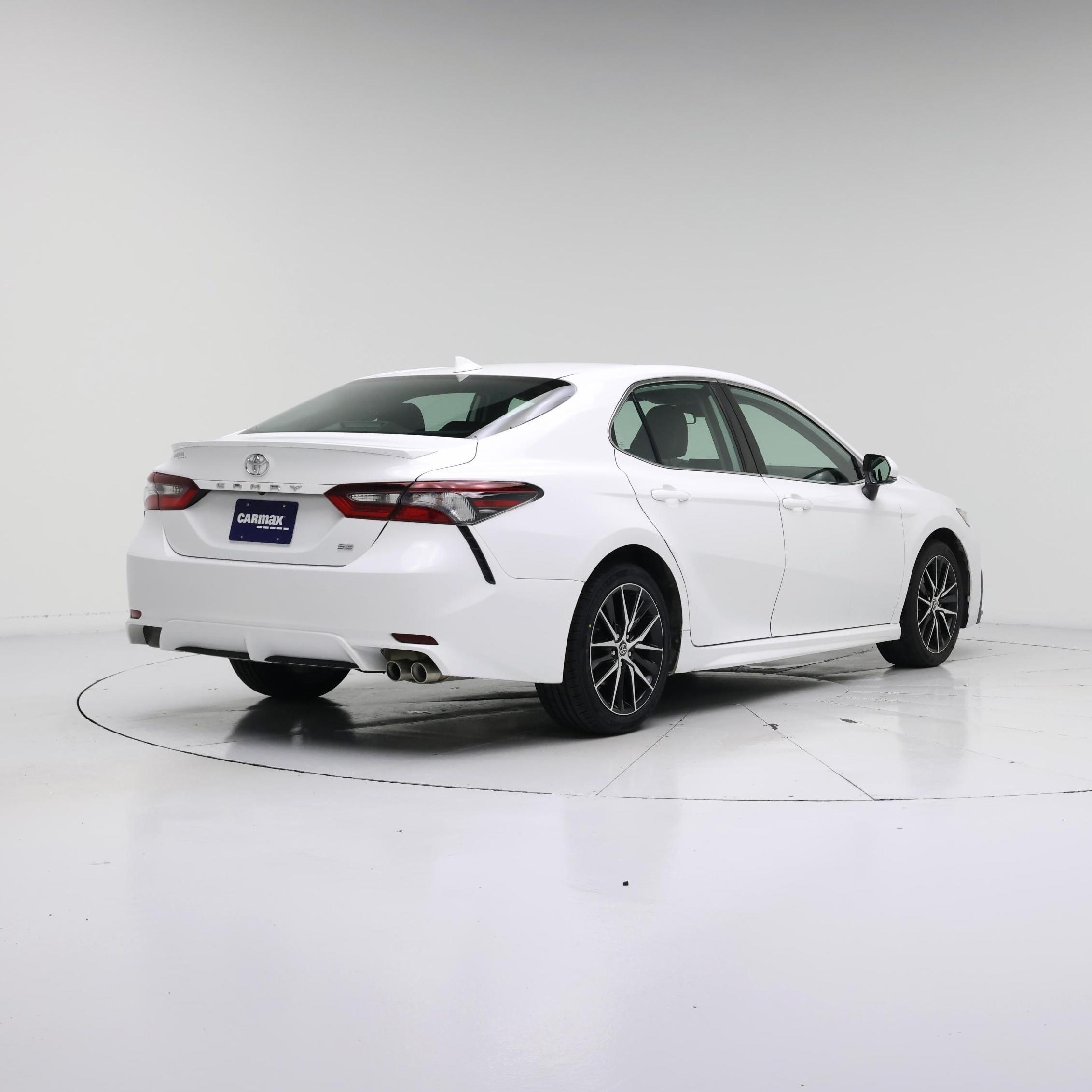 Thumbnail: 2023 Toyota Camry - 8