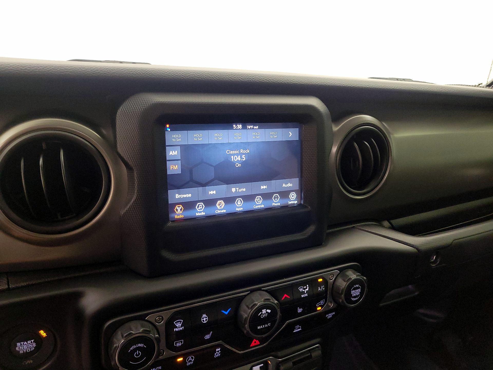 Thumbnail: 2022 Jeep Gladiator - 15
