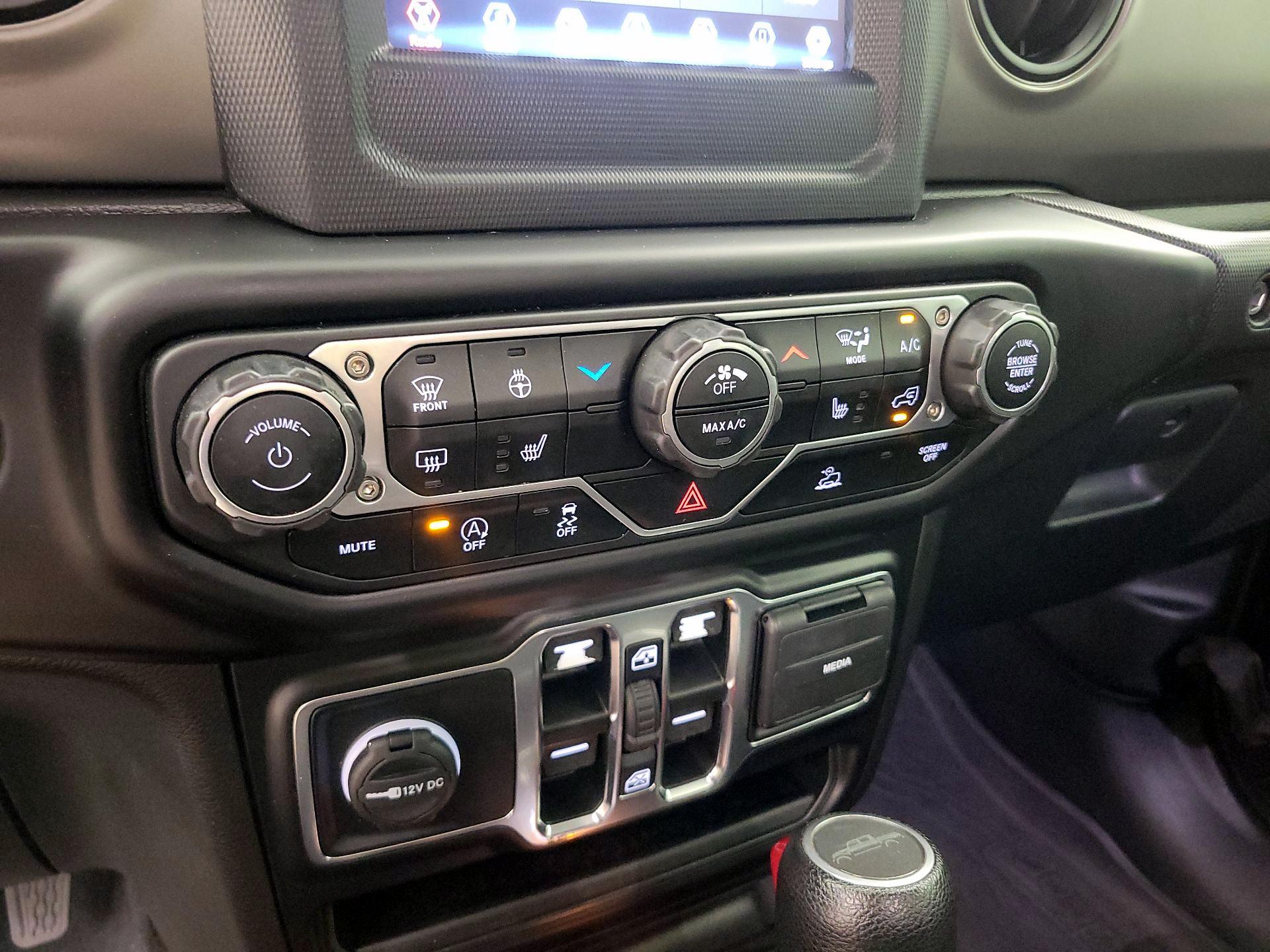 Thumbnail: 2022 Jeep Gladiator - 16