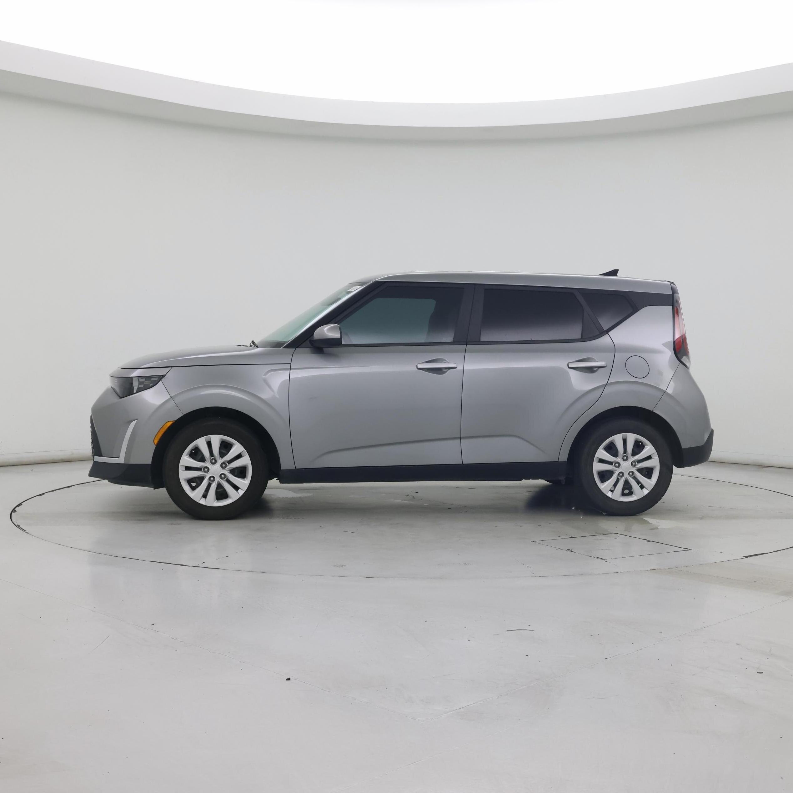 Thumbnail: 2023 Kia Soul - 3