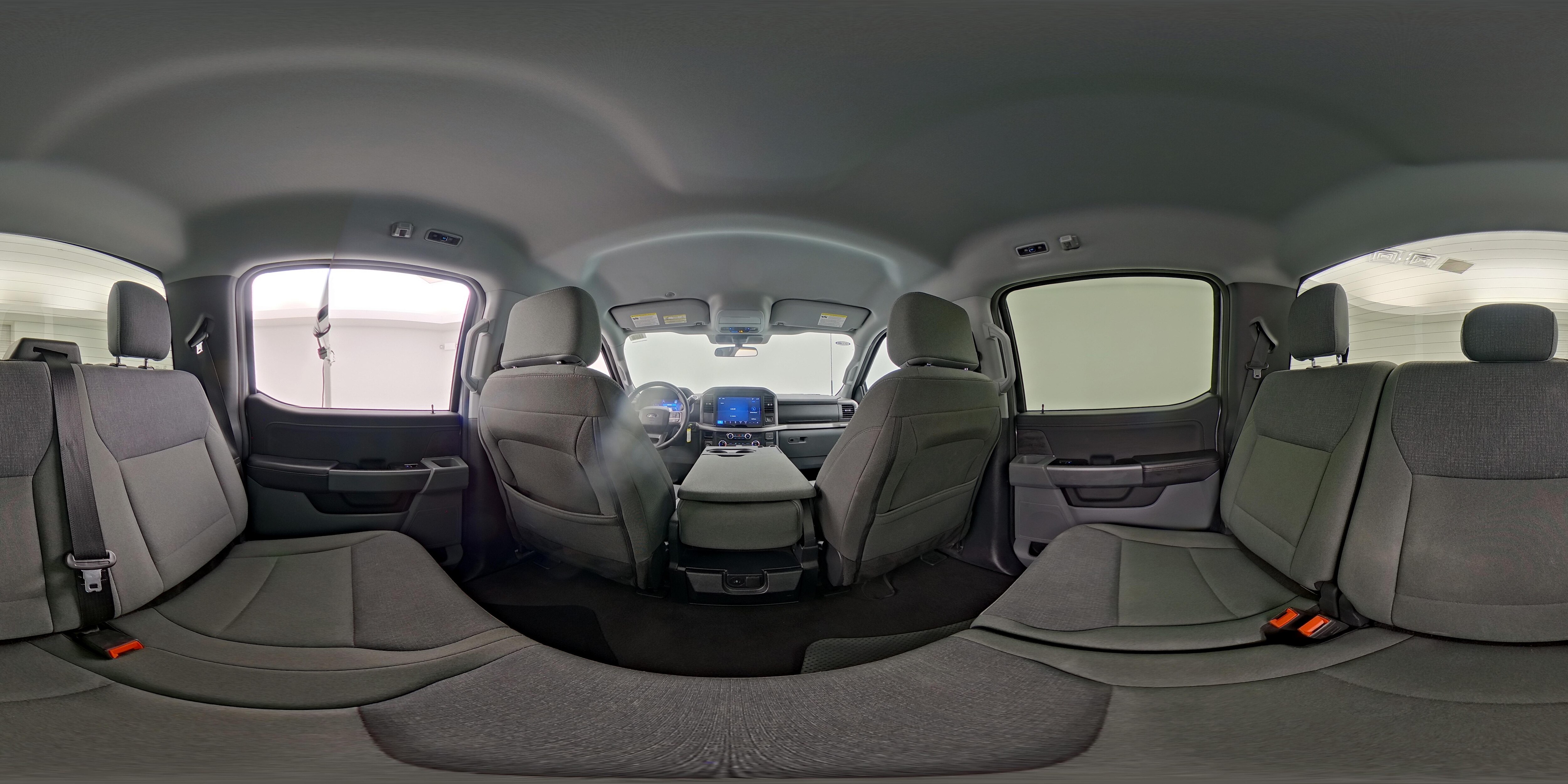 2025 Ford F-150 XLT - Photo 25