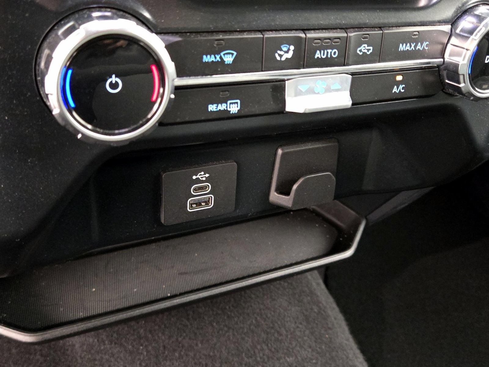 2025 Ford F-150 XLT - Photo 19