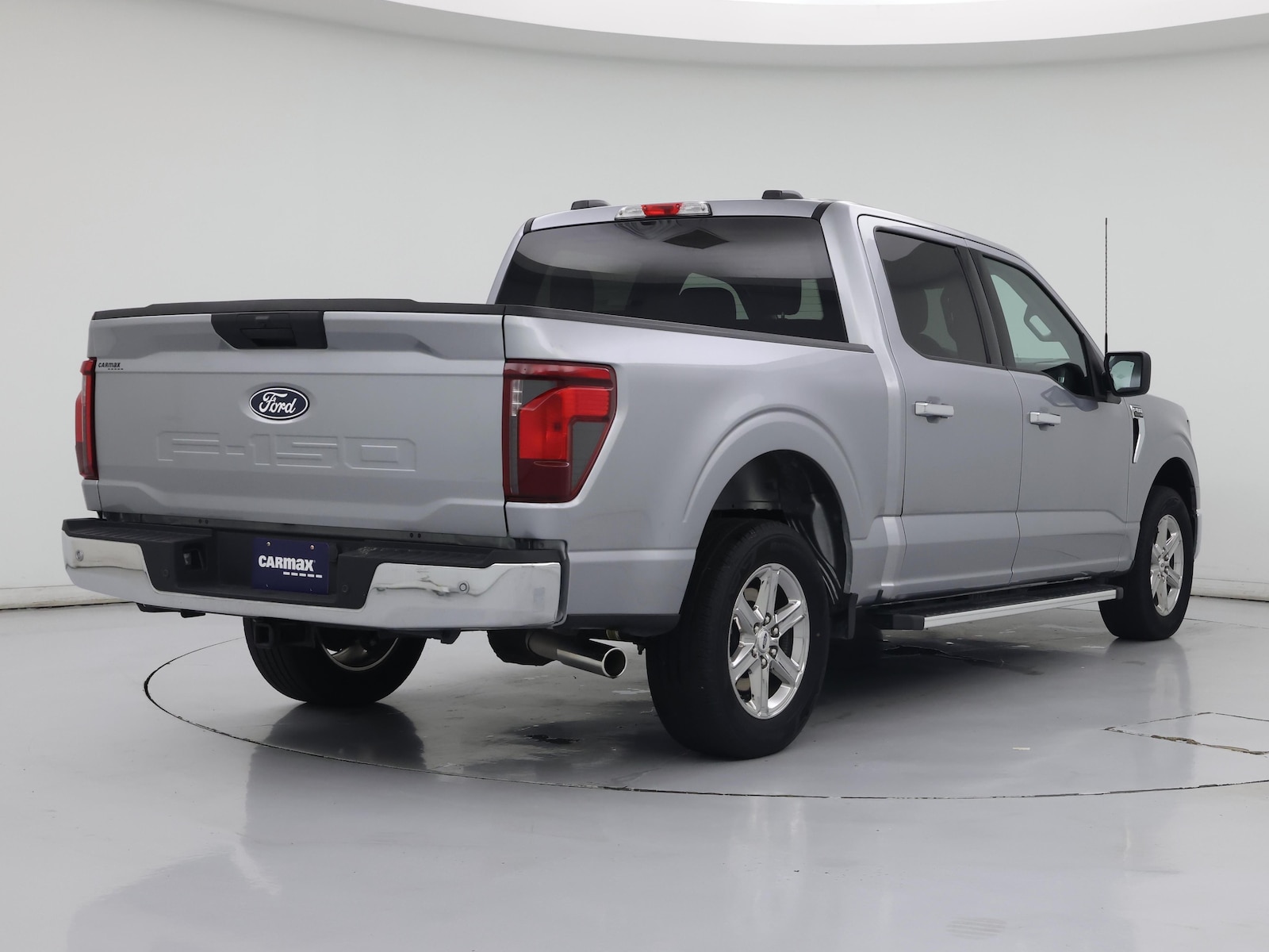 2025 Ford F-150 XLT - Photo 9
