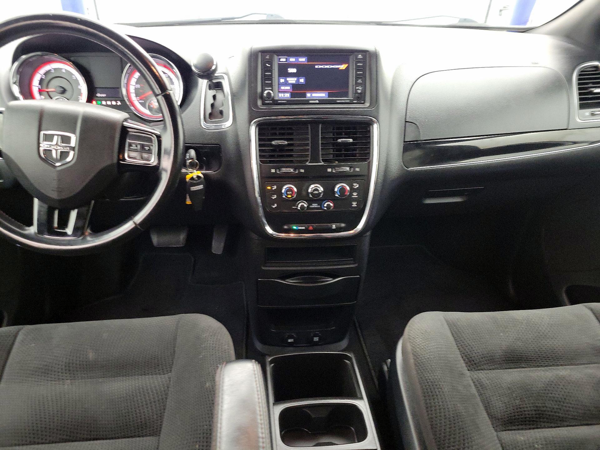 Thumbnail: 2020 Dodge Grand Caravan - 9