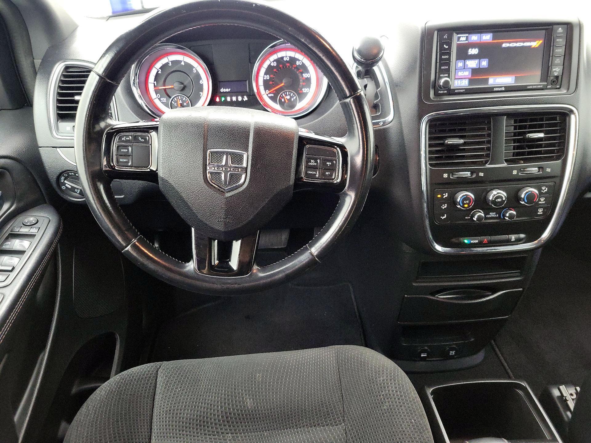 Thumbnail: 2020 Dodge Grand Caravan - 10