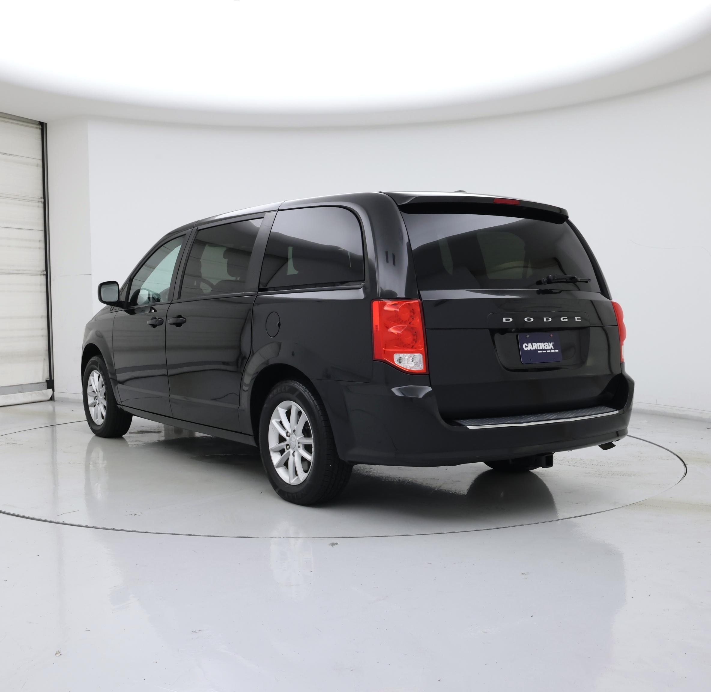 Thumbnail: 2020 Dodge Grand Caravan - 2