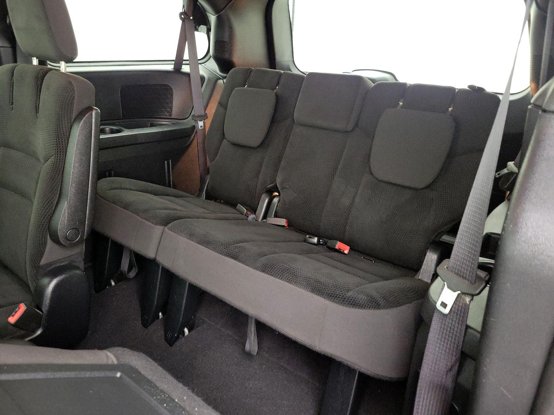 Thumbnail: 2020 Dodge Grand Caravan - 20