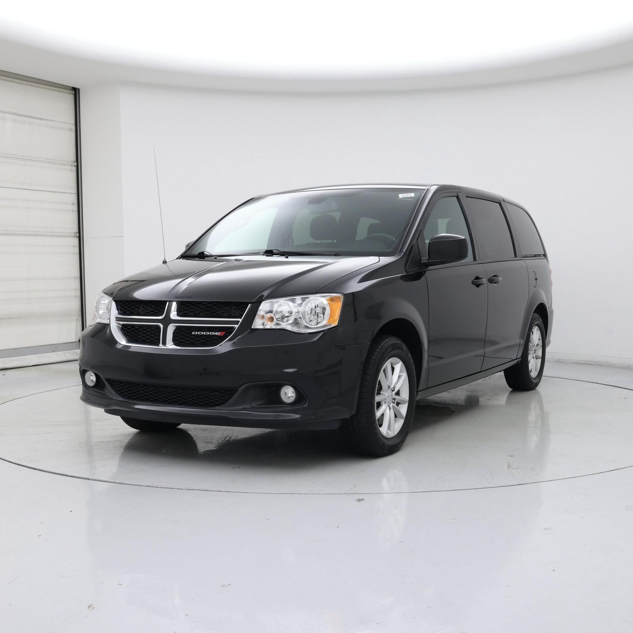 Thumbnail: 2020 Dodge Grand Caravan - 4