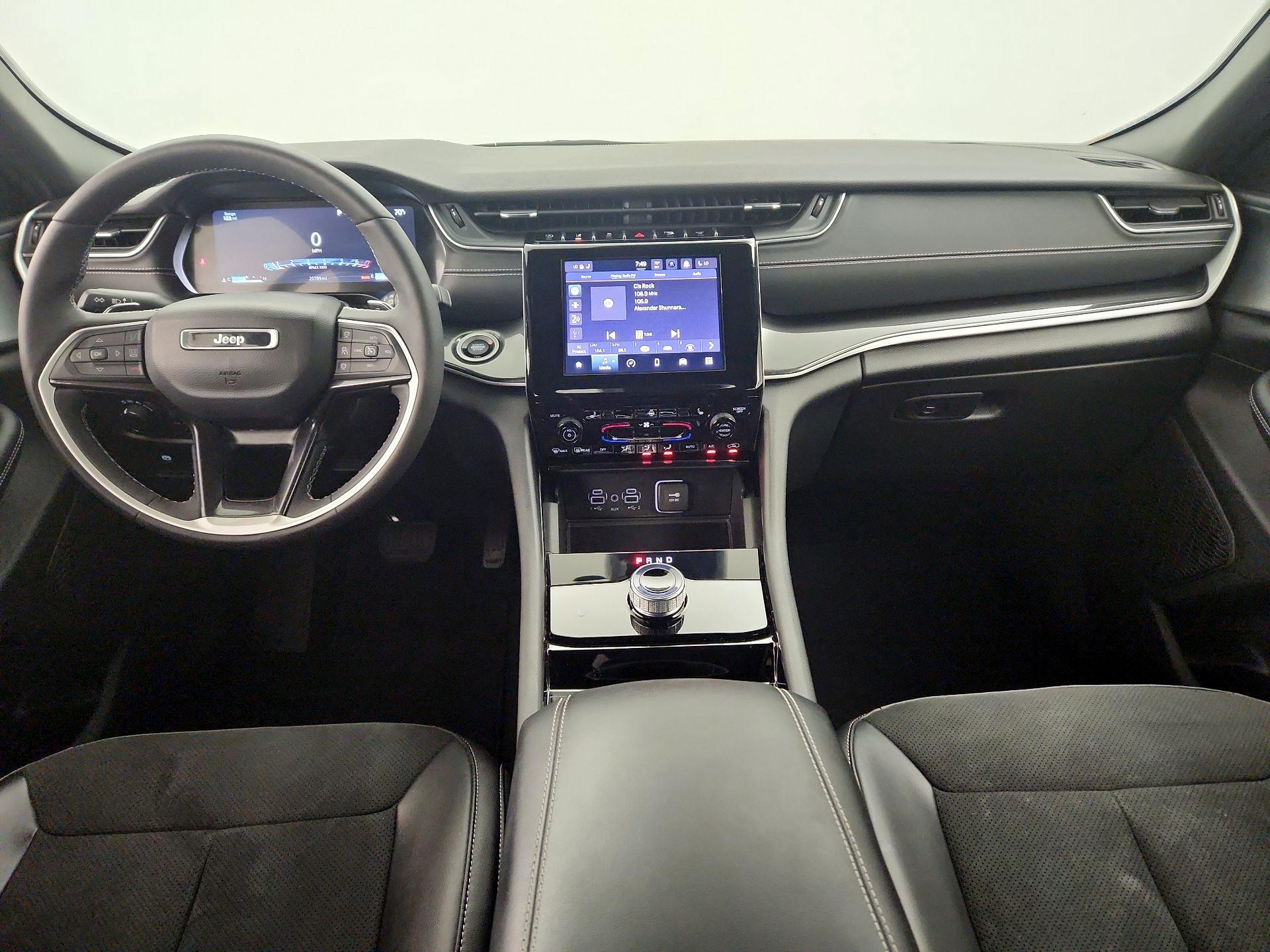 Thumbnail: 2023 Jeep Grand Cherokee - 9