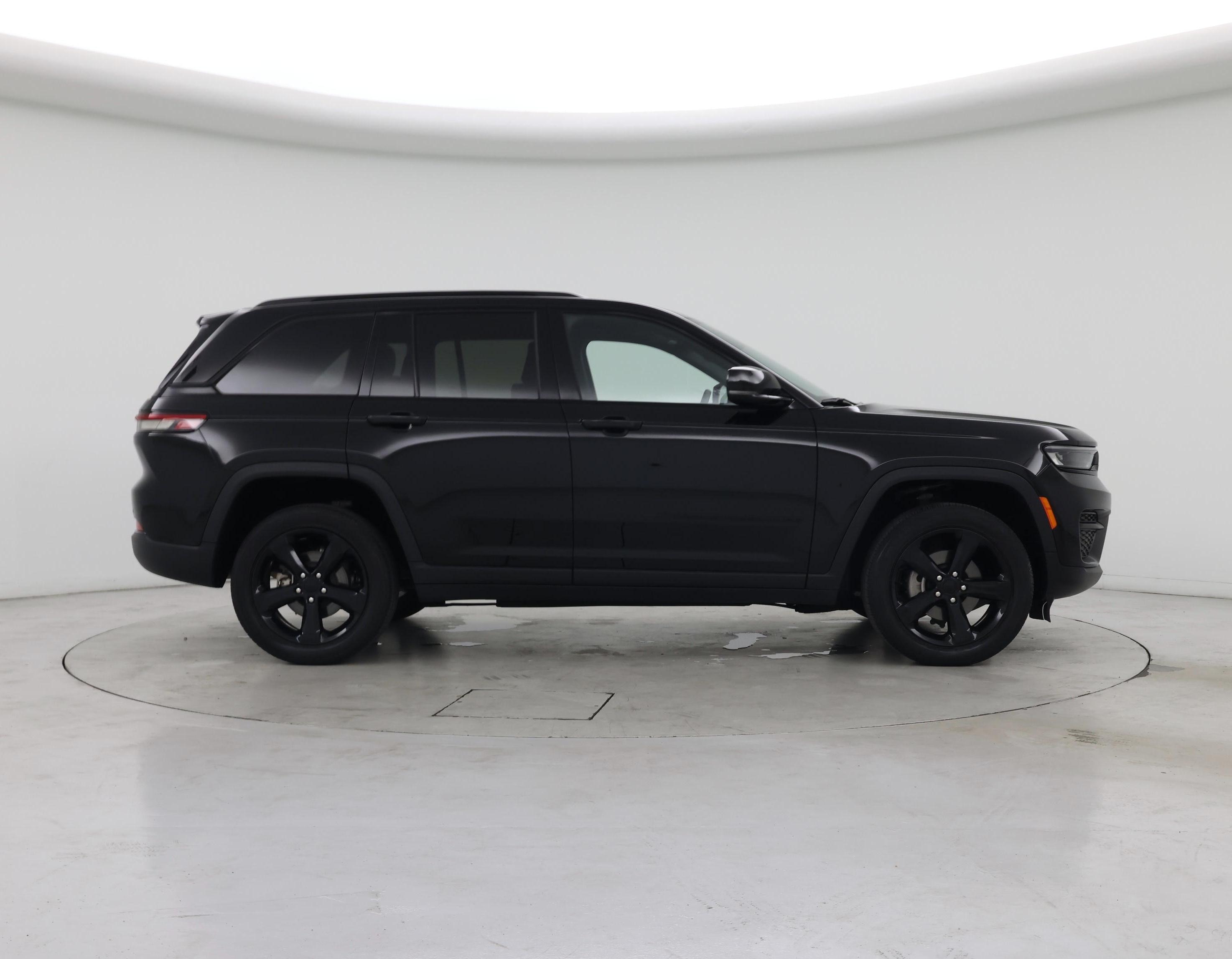 Thumbnail: 2023 Jeep Grand Cherokee - 7