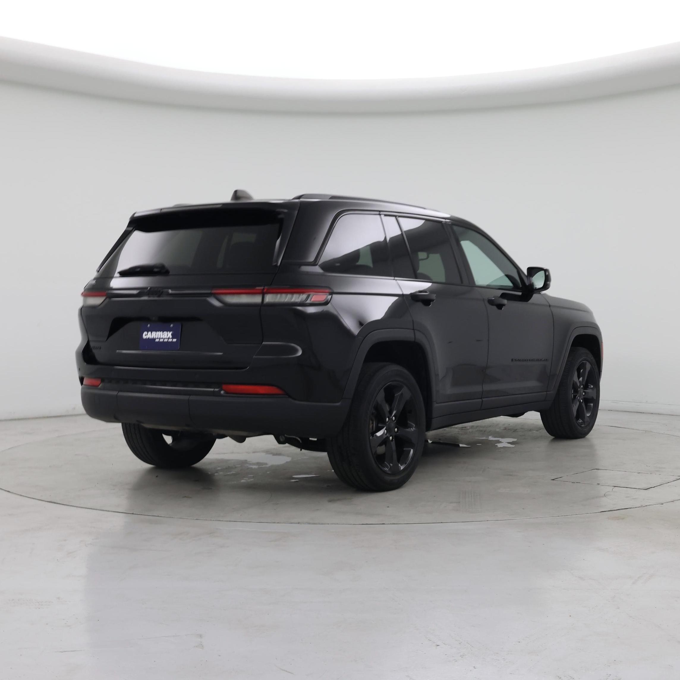 Thumbnail: 2023 Jeep Grand Cherokee - 8