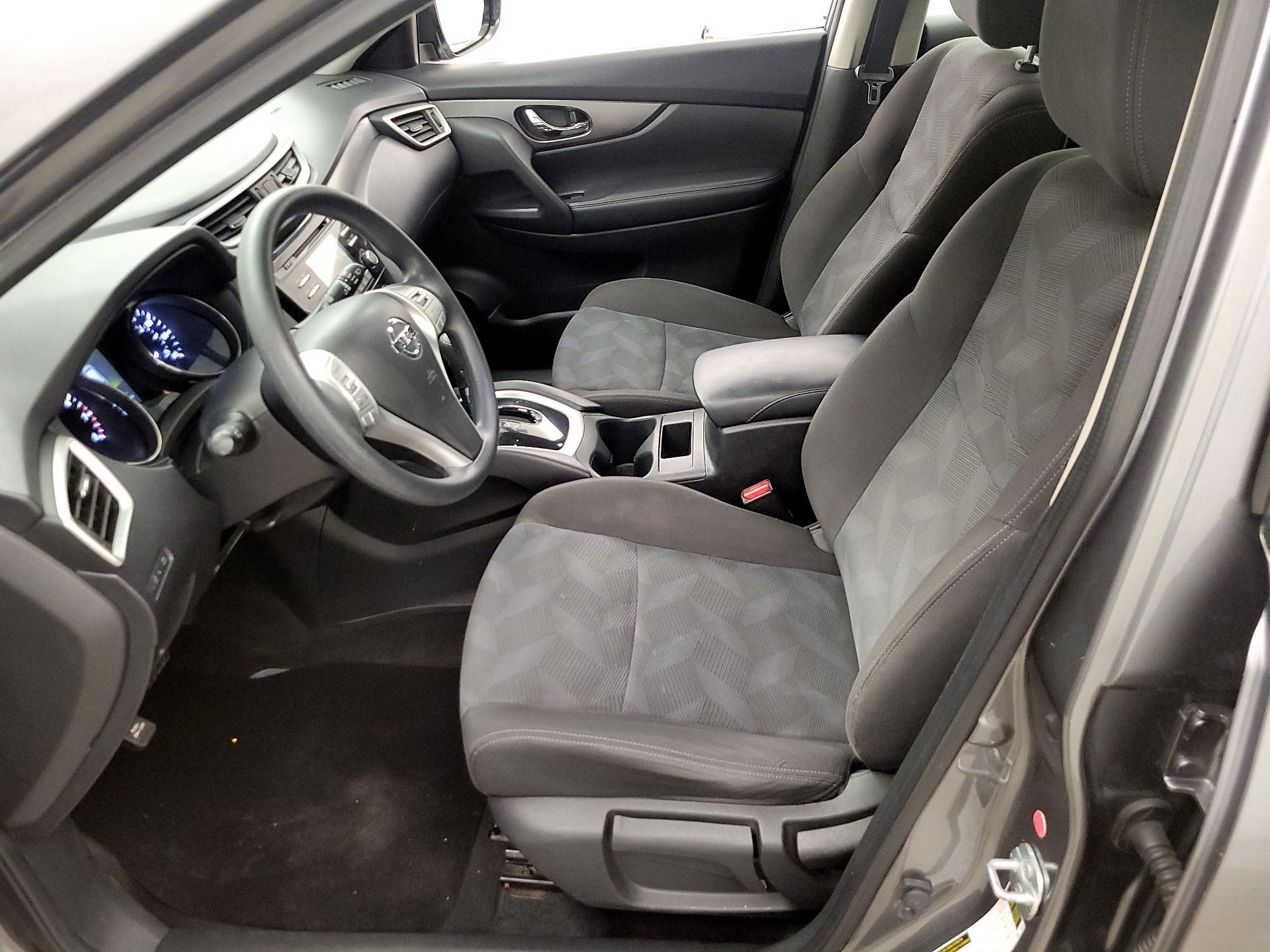 Thumbnail: 2016 Nissan Rogue - 11