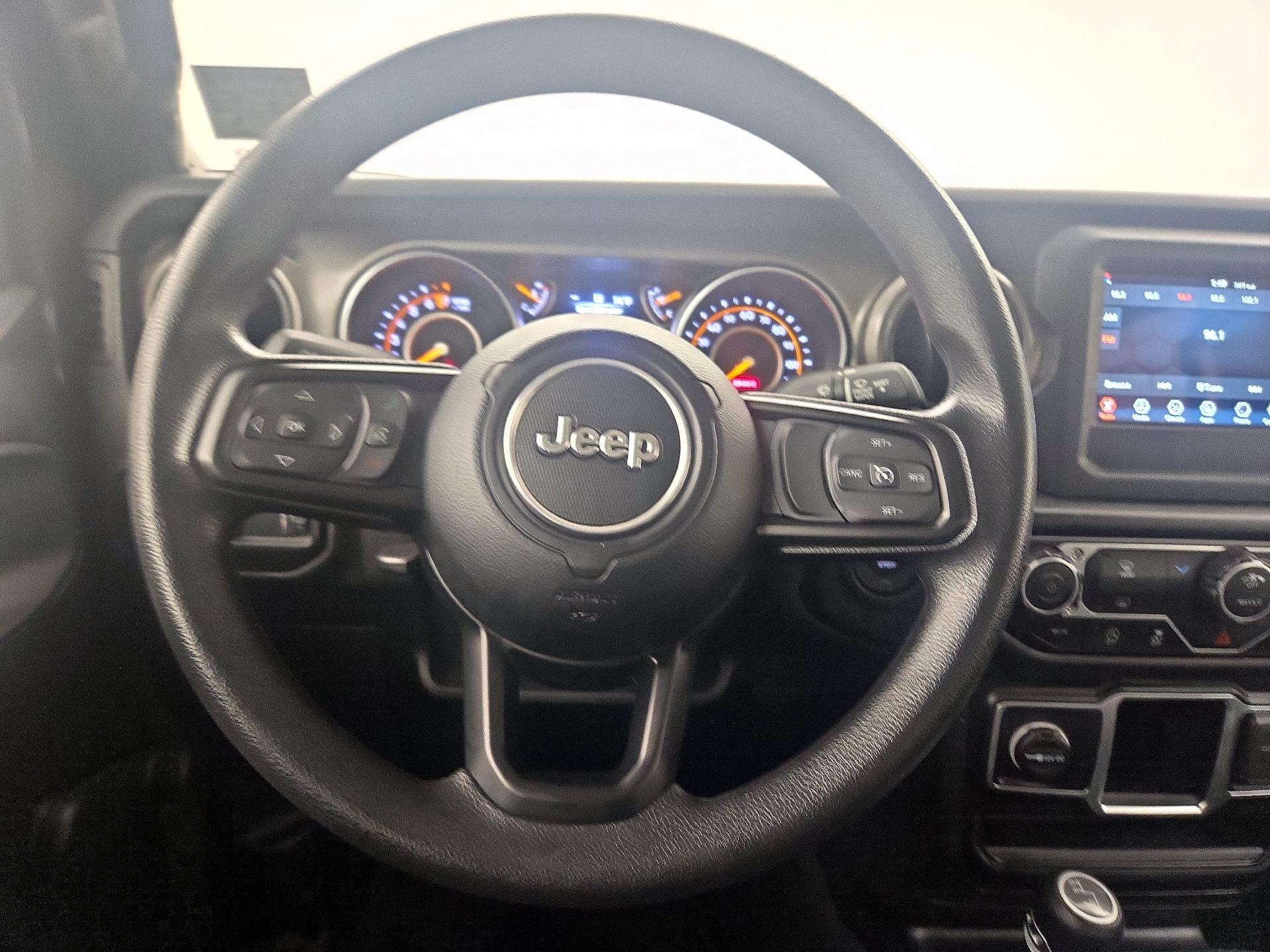 Thumbnail: 2023 Jeep Gladiator - 10