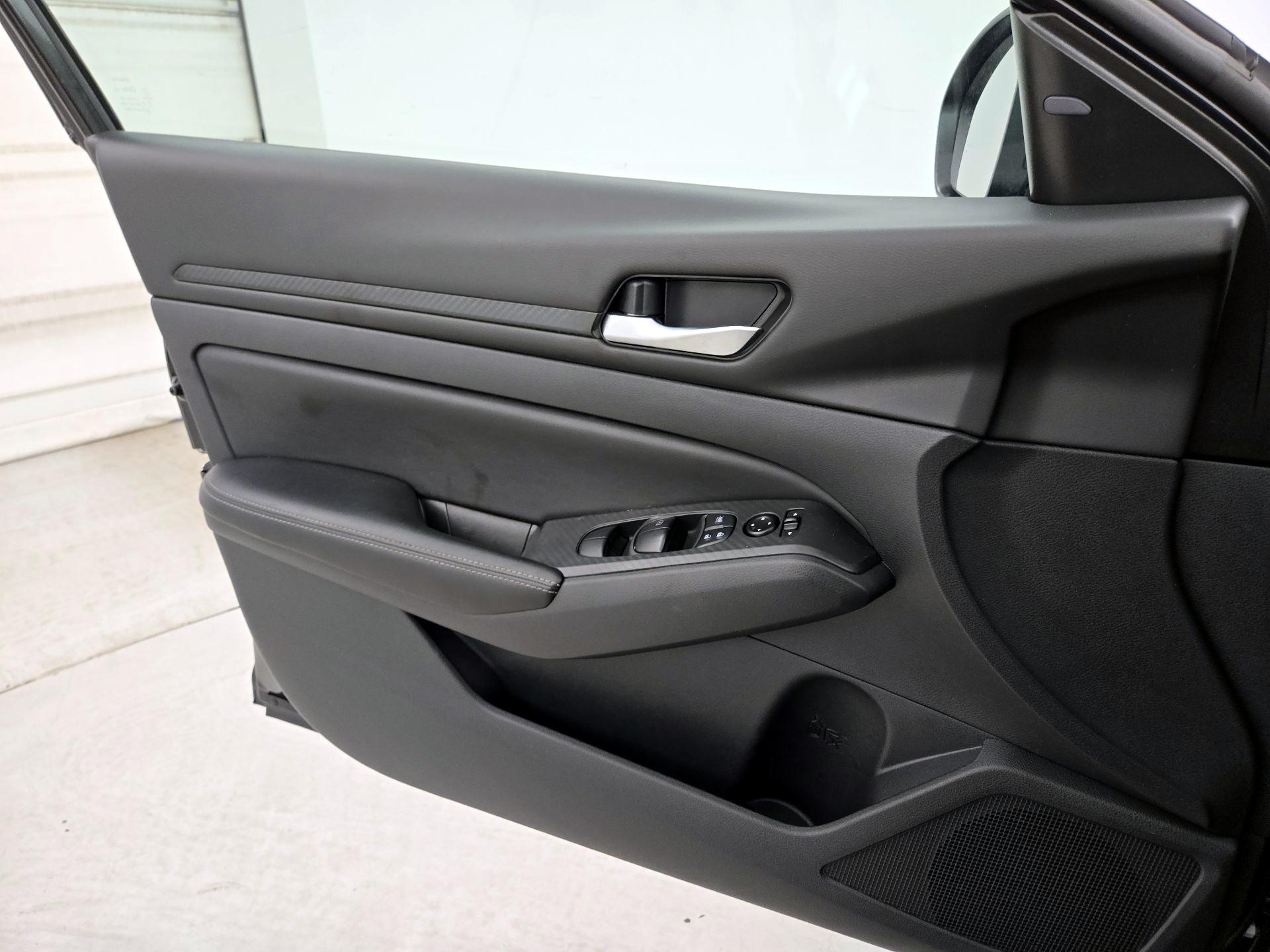 Thumbnail: 2025 Nissan Altima - 12