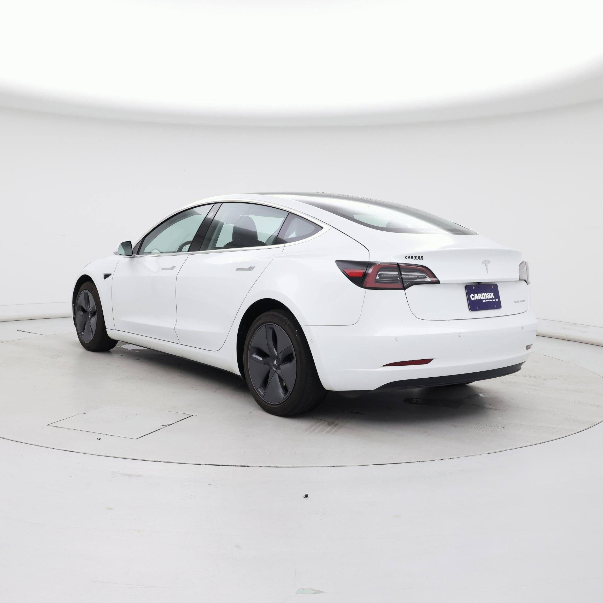 Thumbnail: 2019 Tesla Model 3 - 2