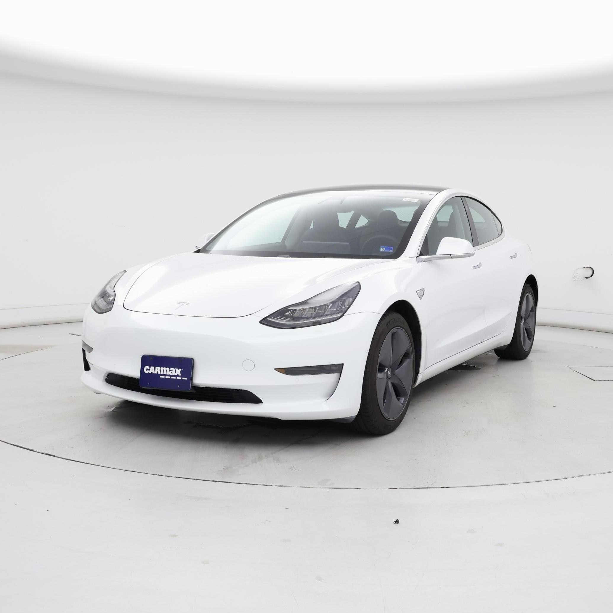 Thumbnail: 2019 Tesla Model 3 - 4